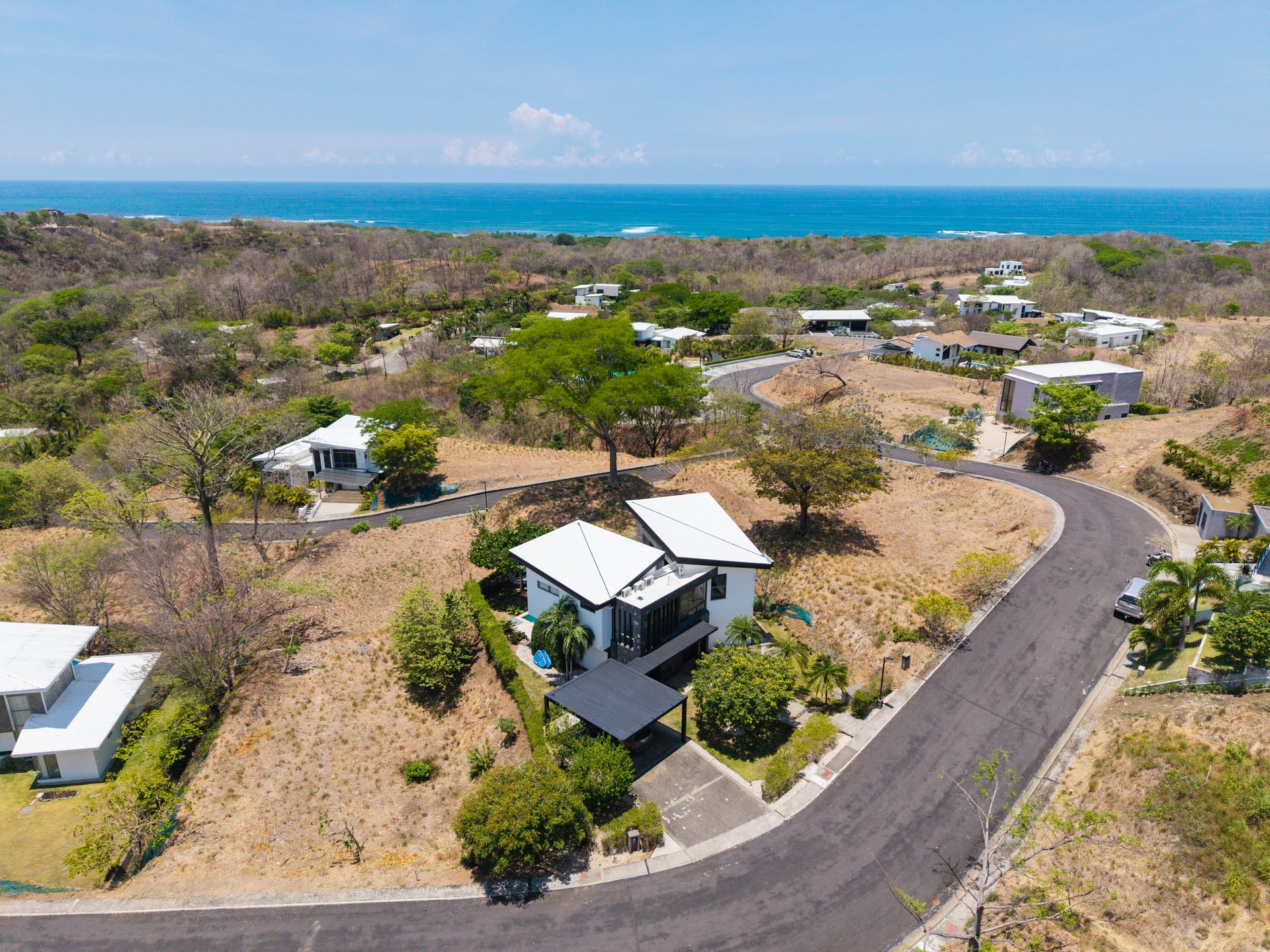Casa Hijau | Modern Ocean-View Surf Home in Marbella