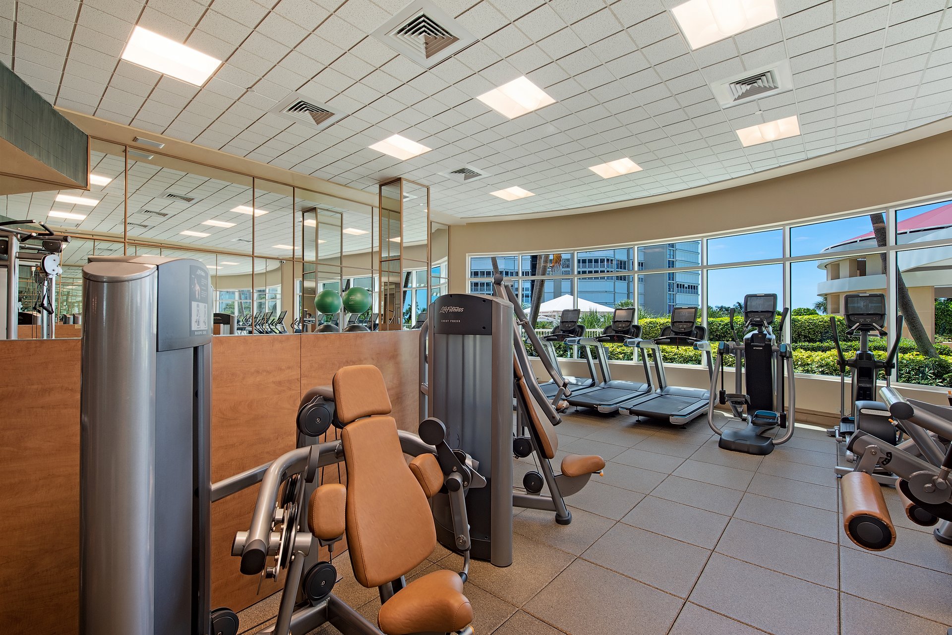 4501 Gulf Shore BLVD N 1203