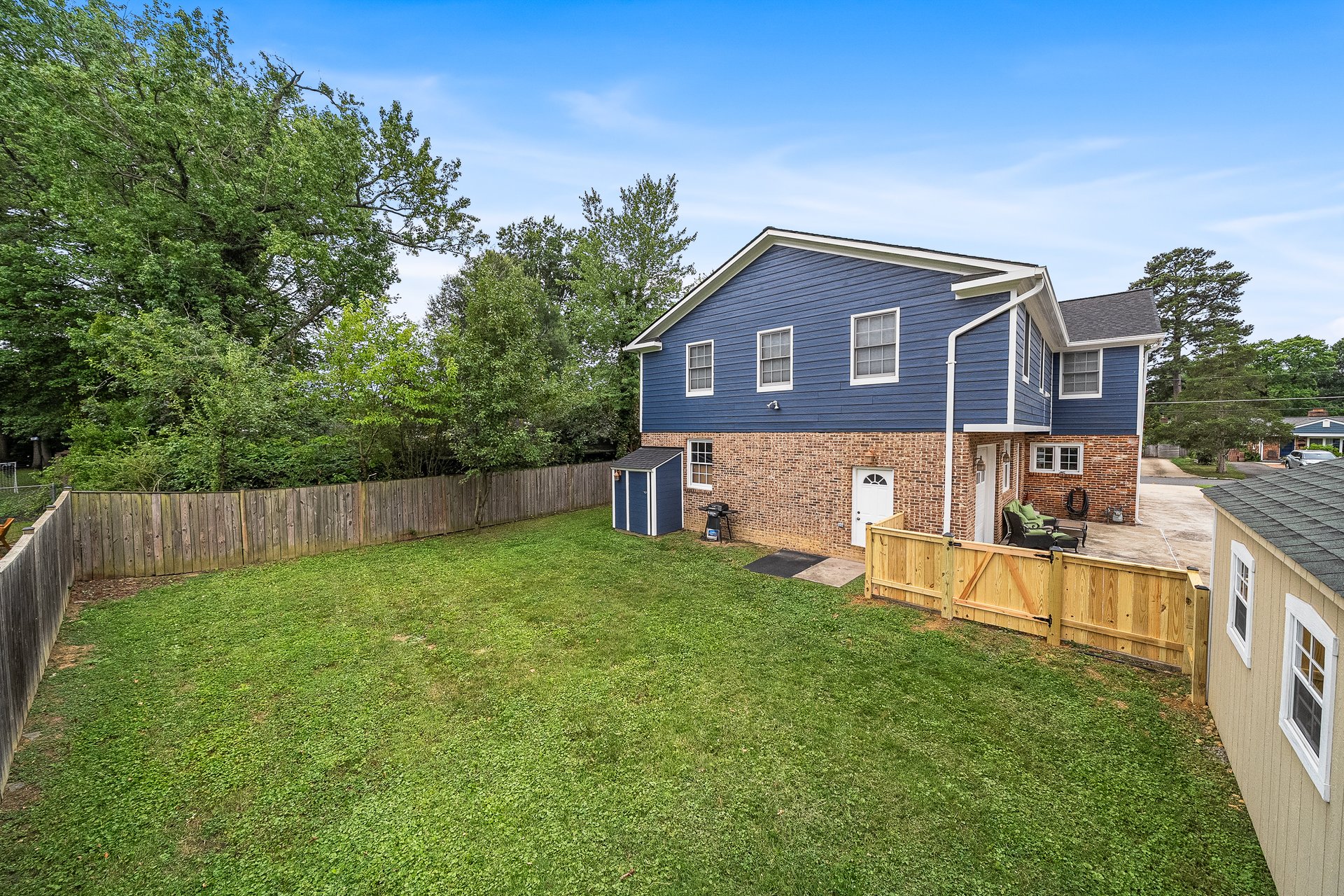 8003 Jackson Rd.