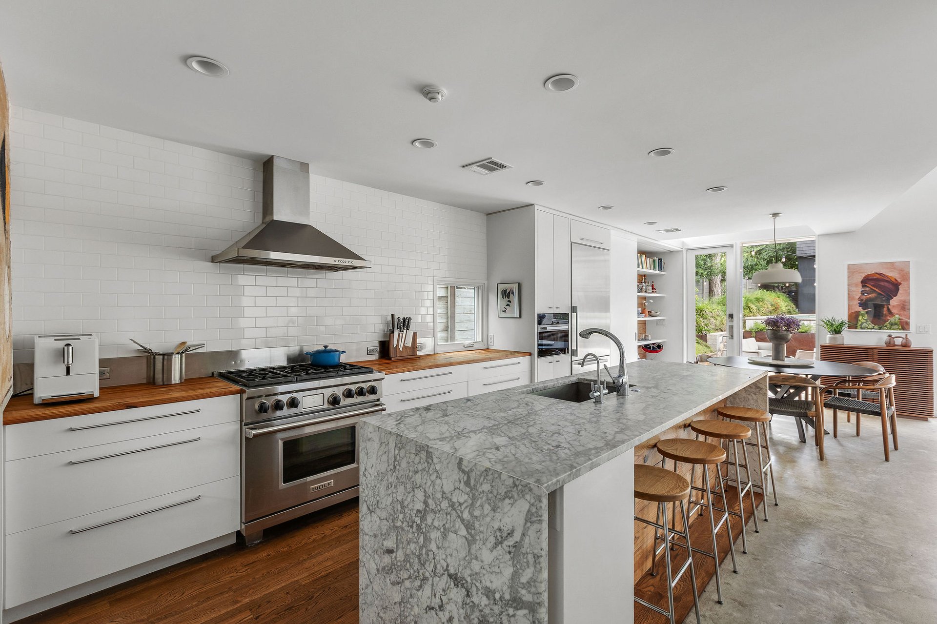 1303 1/2 Hillside AVE