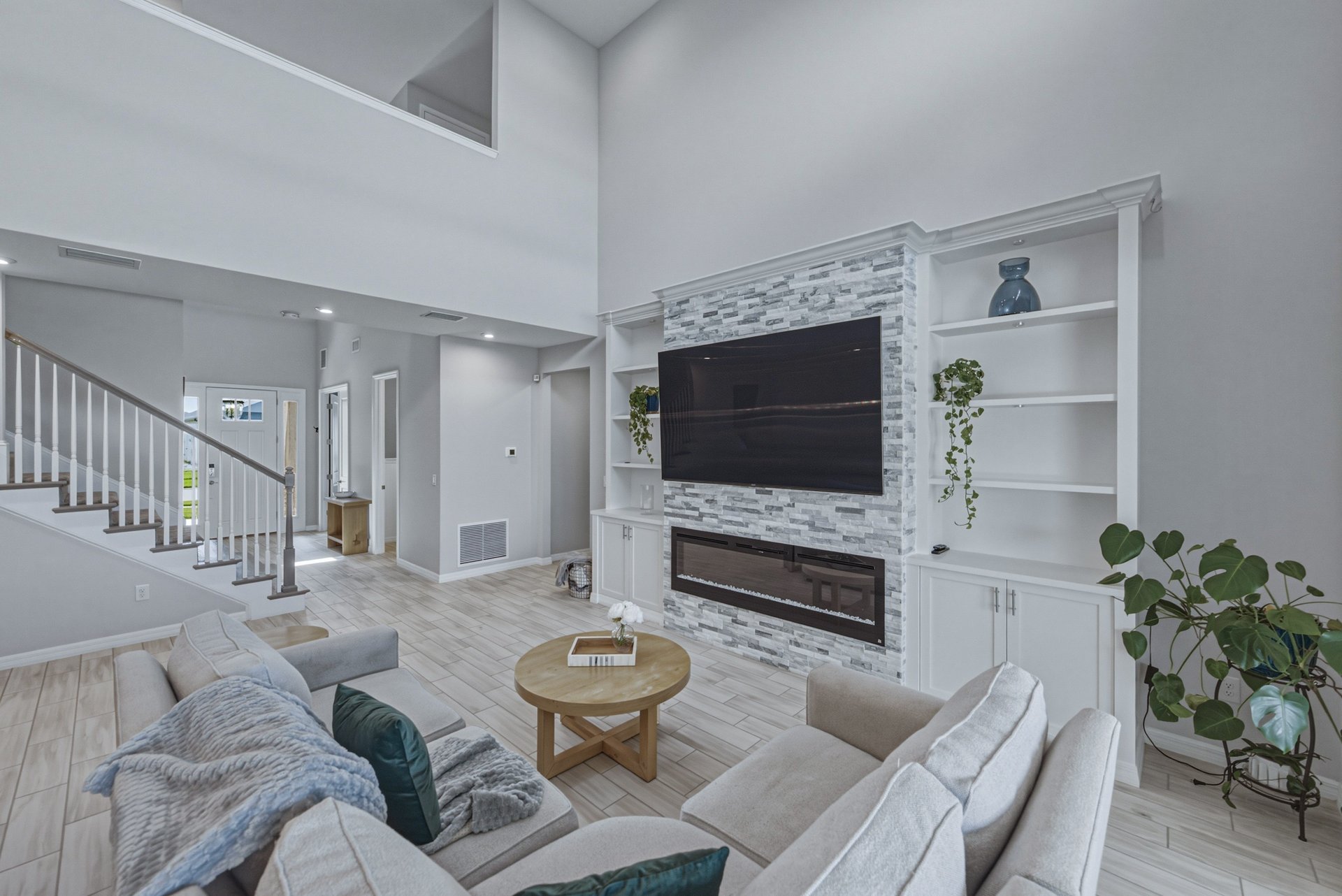 6978 BRADBURY CIR