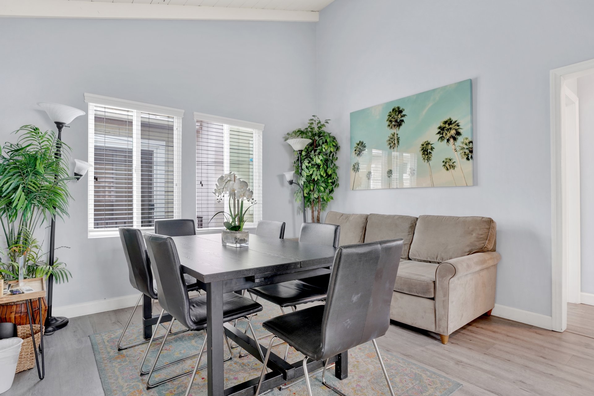 1320 W Balboa Boulevard
