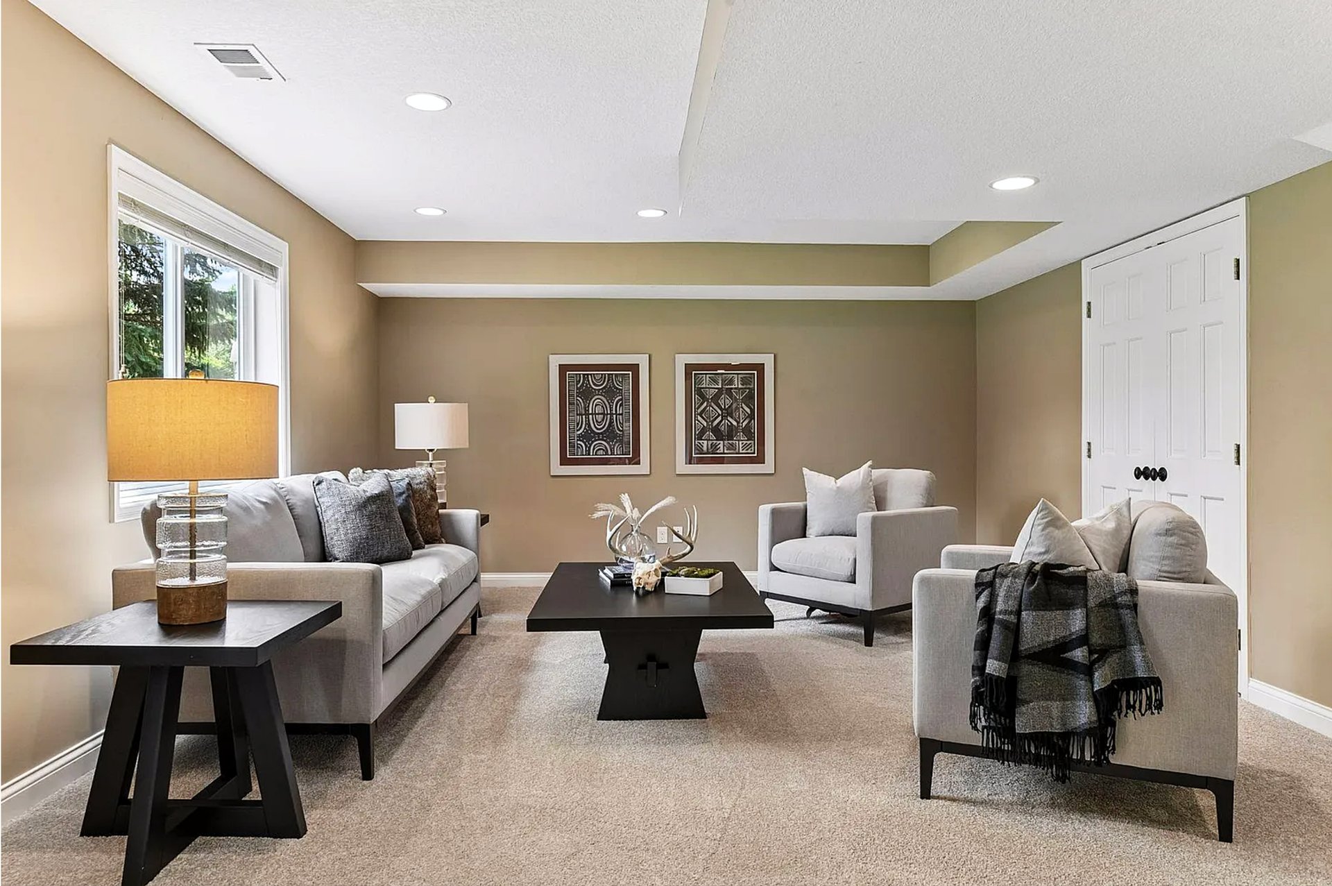 Stunning 2-Story in Springfield Community