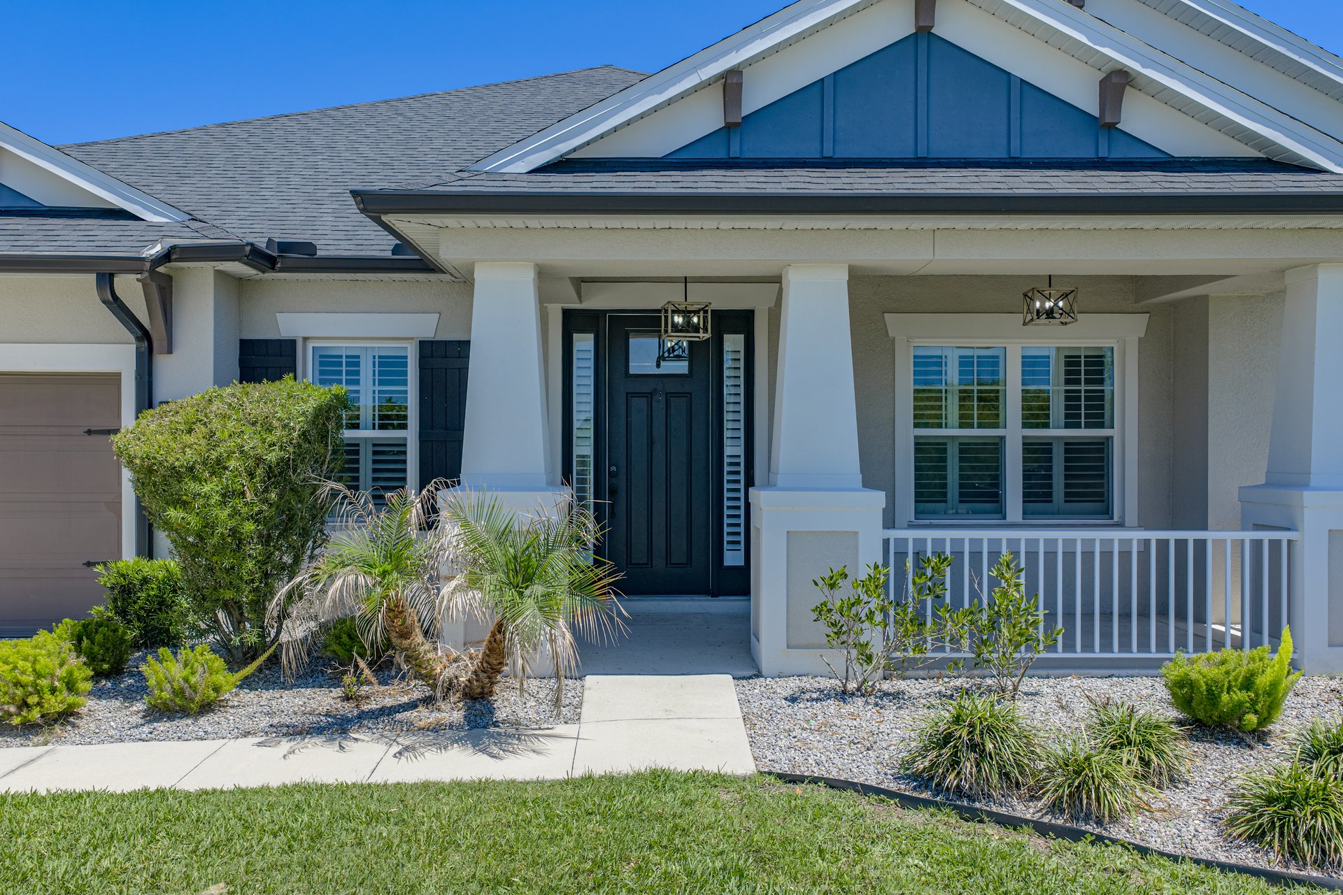 6883 BRADBURY CIR