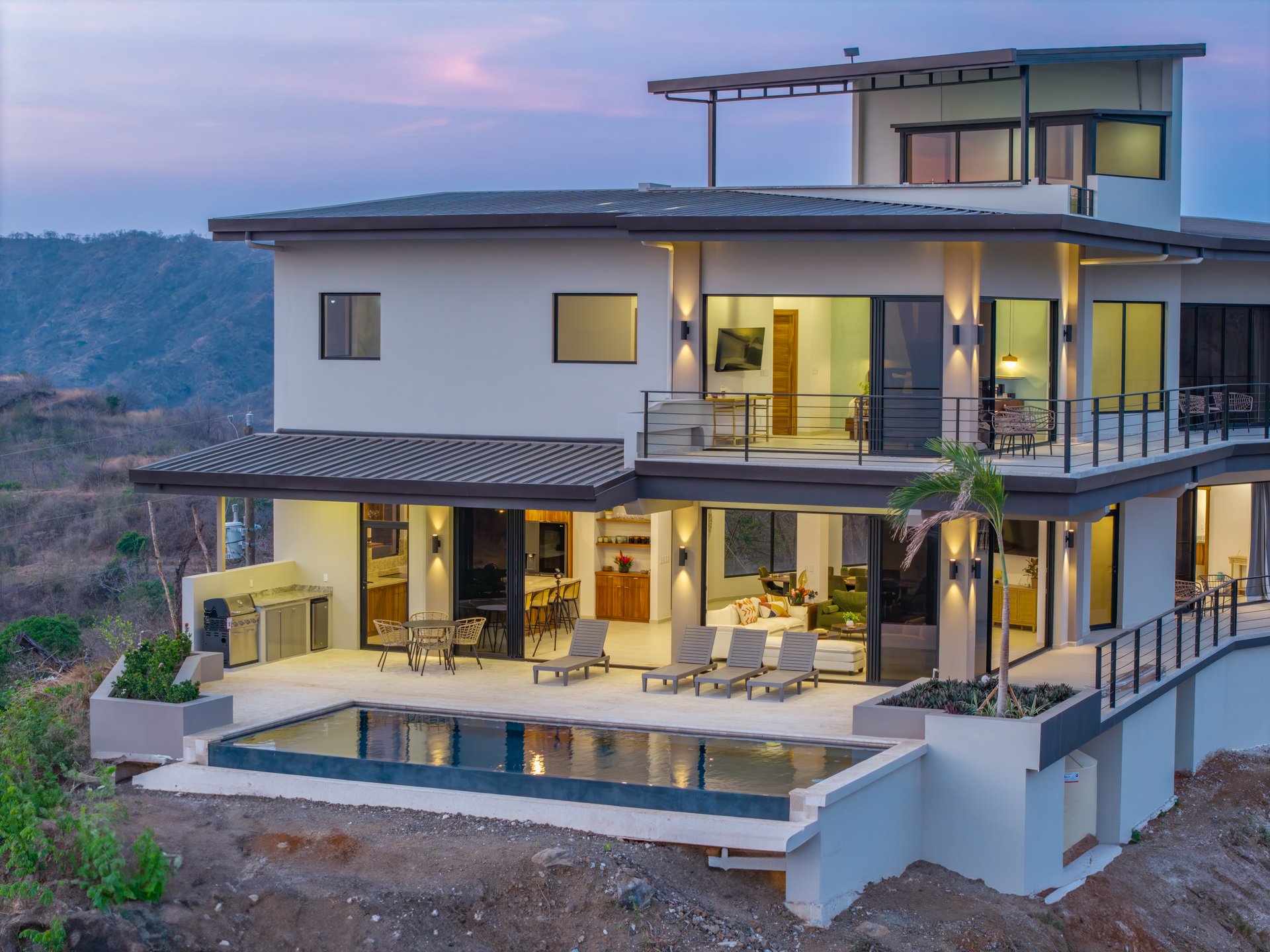 Casa Vista Escondida | 5 Bedroom Ocean View Estate with Seller Financing & Additional Lot in Playa Potrero Costa Rica