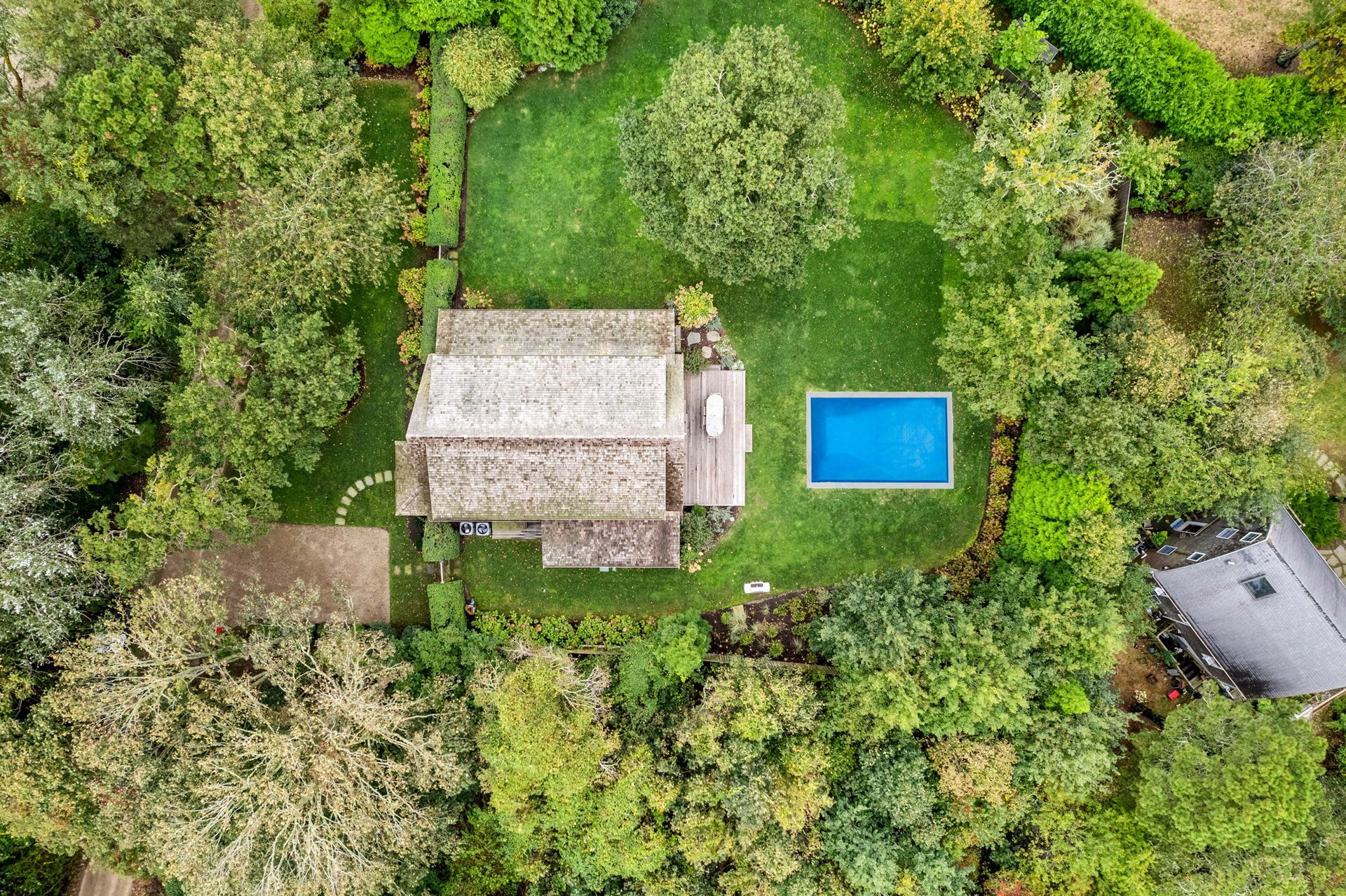 6 Oak Hollow Ln