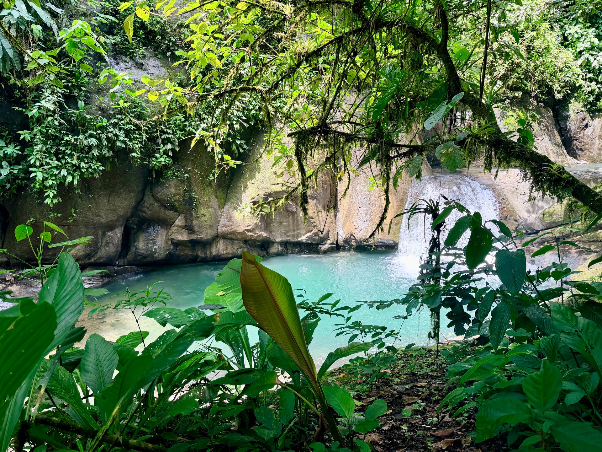 La Unión Road Development – Buildable Lots with River Access in Uvita