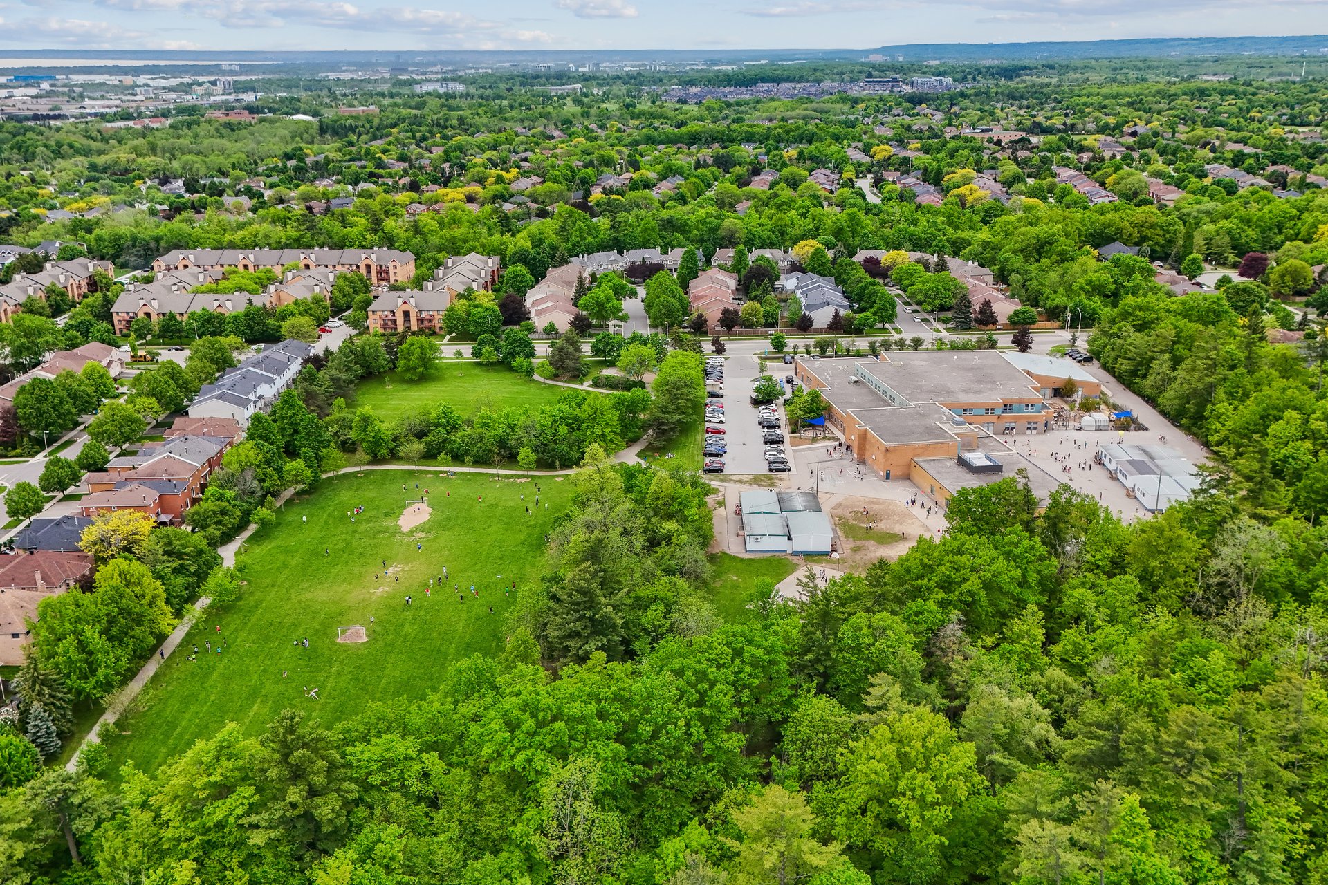 Unbeatable location in Glen Abbey!