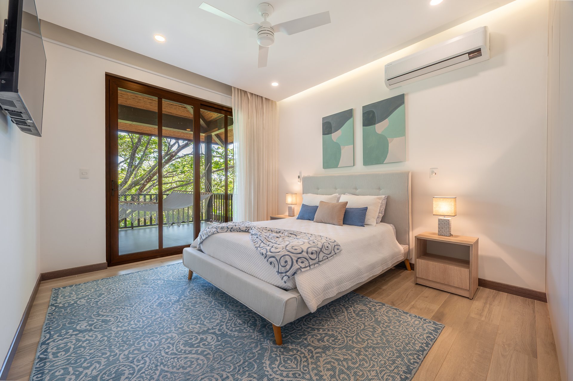 Malinches 27 A/B | Turnkey 6-Bedroom Duplex Investment in Hacienda Pinilla