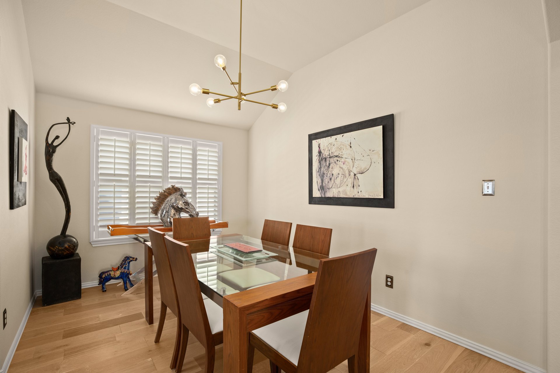 Lakeway Garden Home