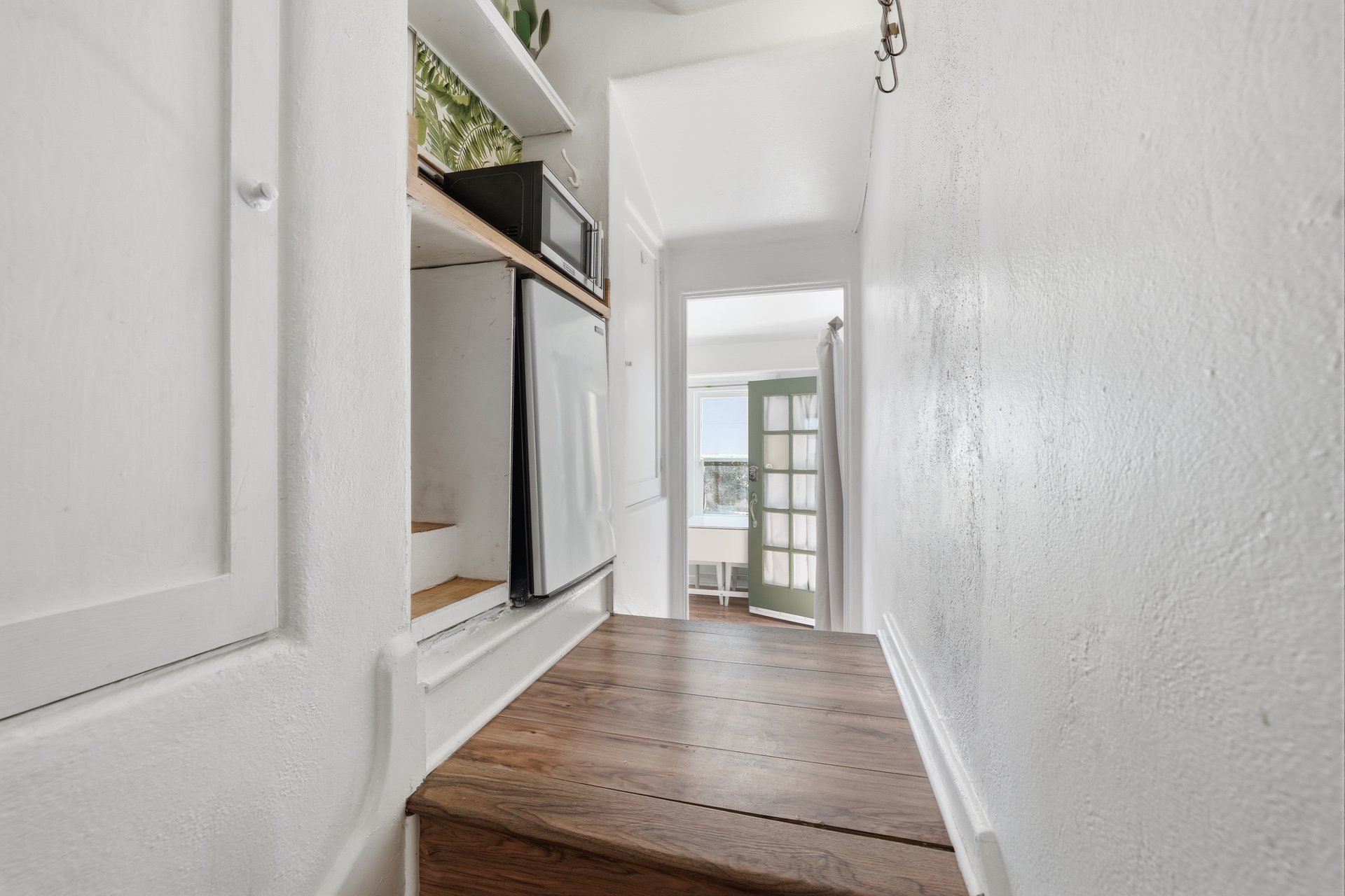 1602 The Strand (Entire Property)