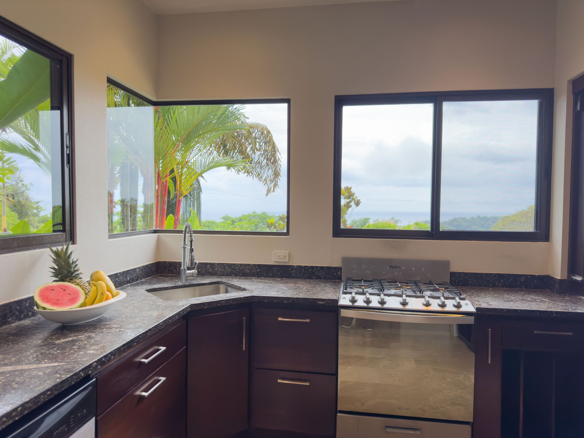 Stylish 4 bedroom home in the popular Dominicalito community, 7 minutes to the beach