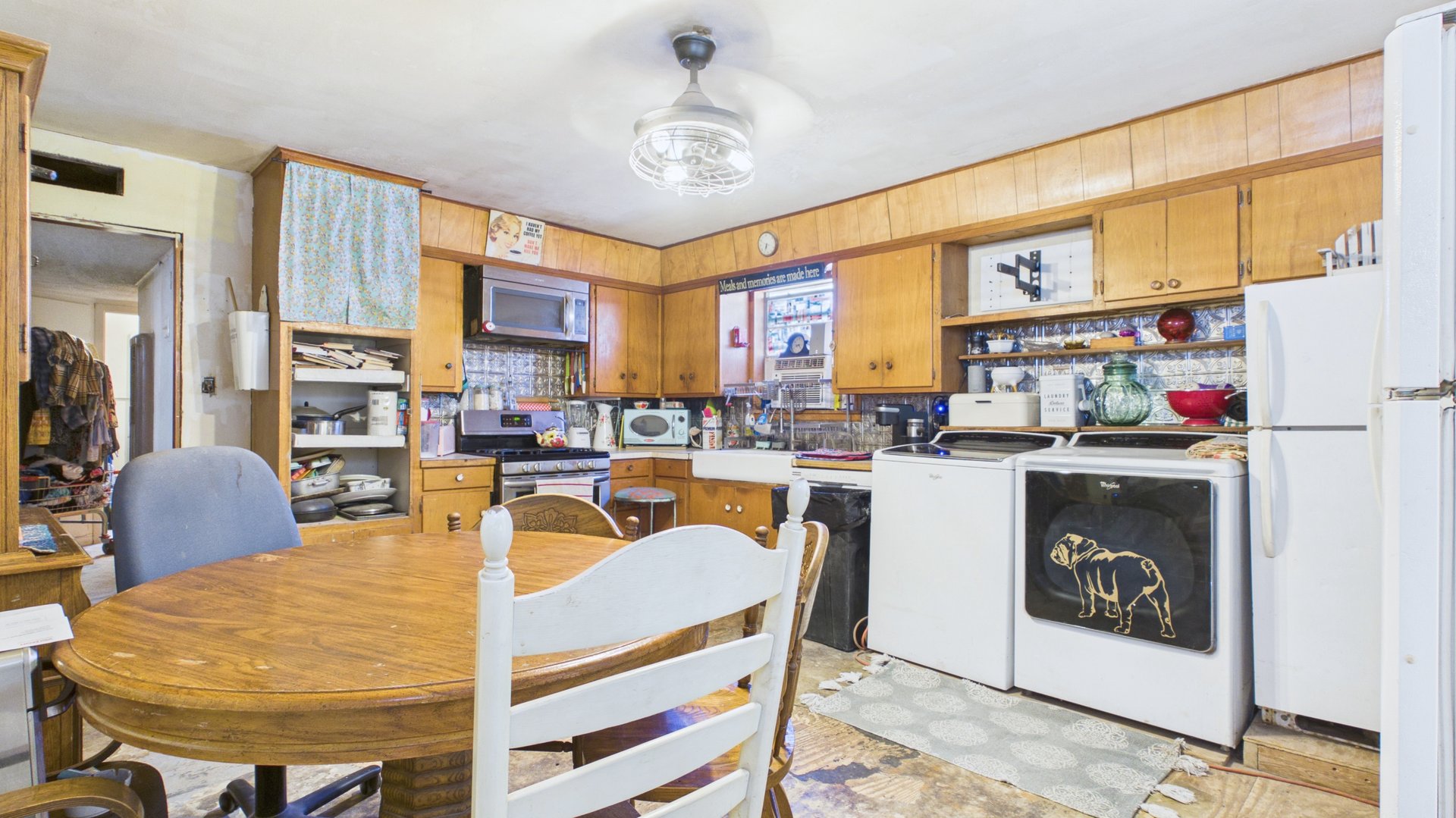717 N Roberson