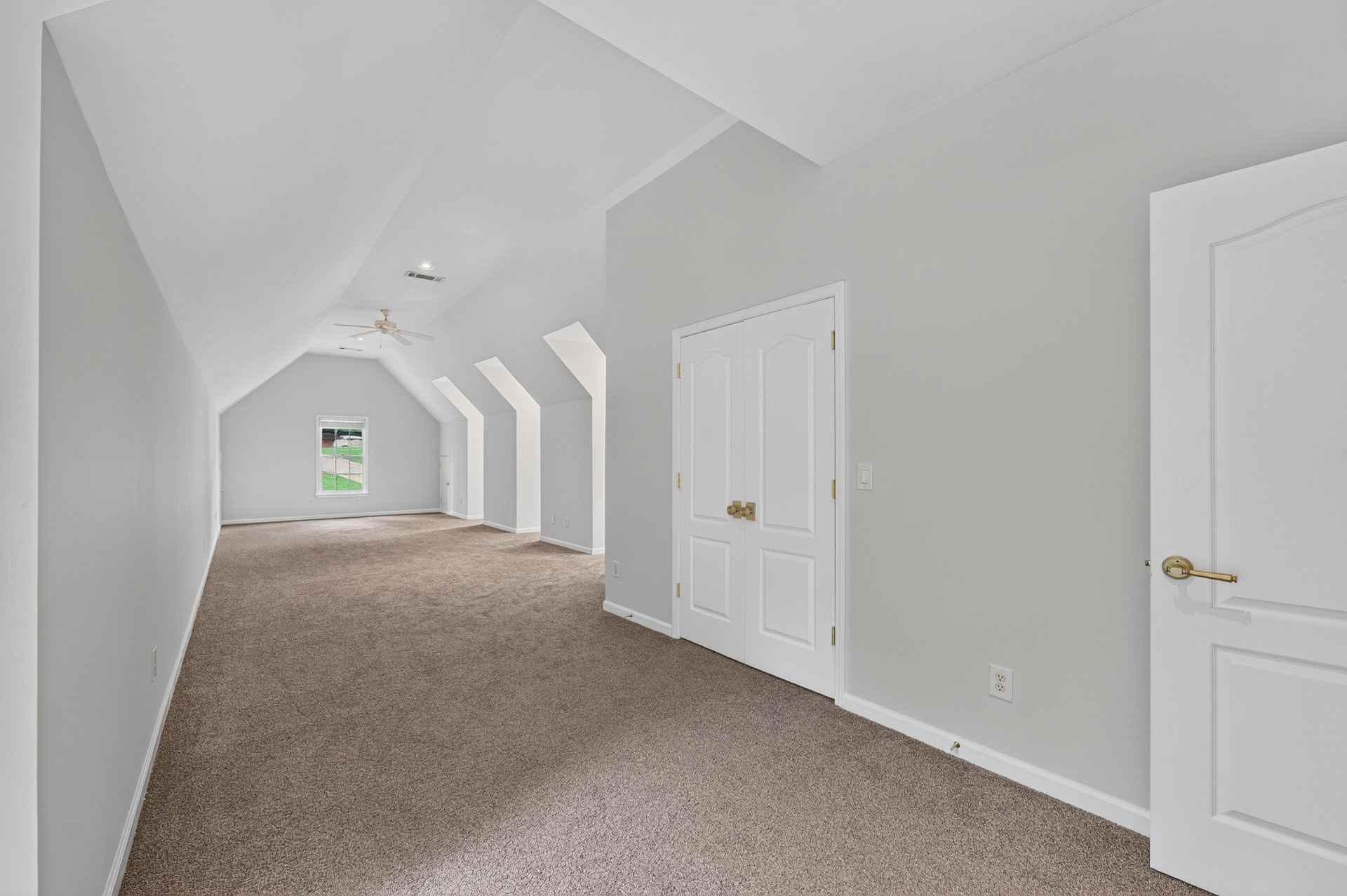 60 Gladwyne Ridge Drive