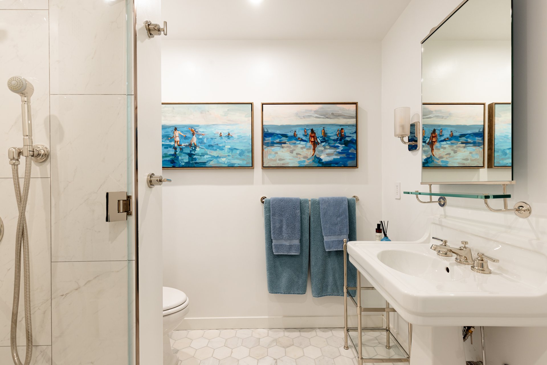 211 South Spalding Dr #305N, Beverly Hills