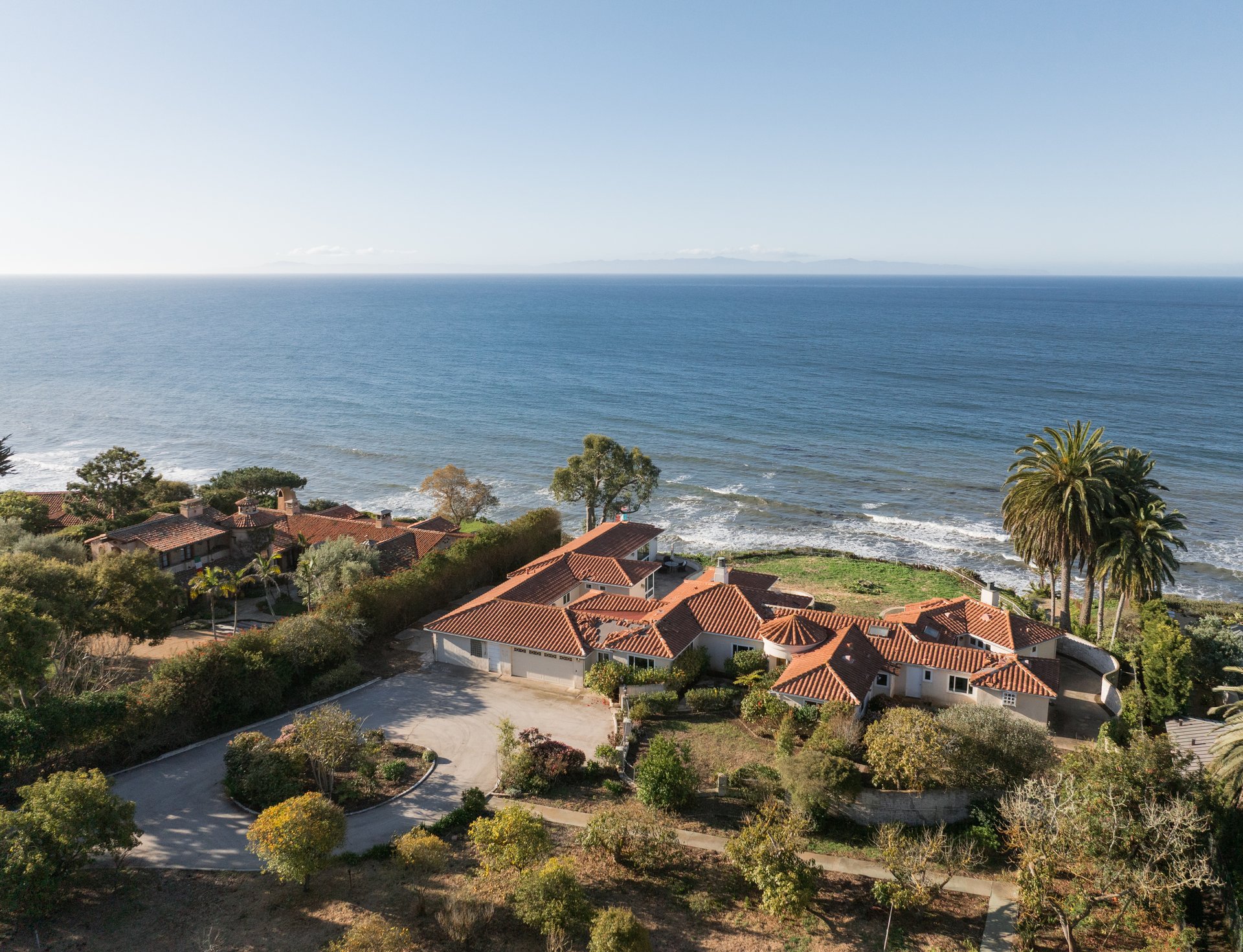 Rare Oceanfront Sanctuary