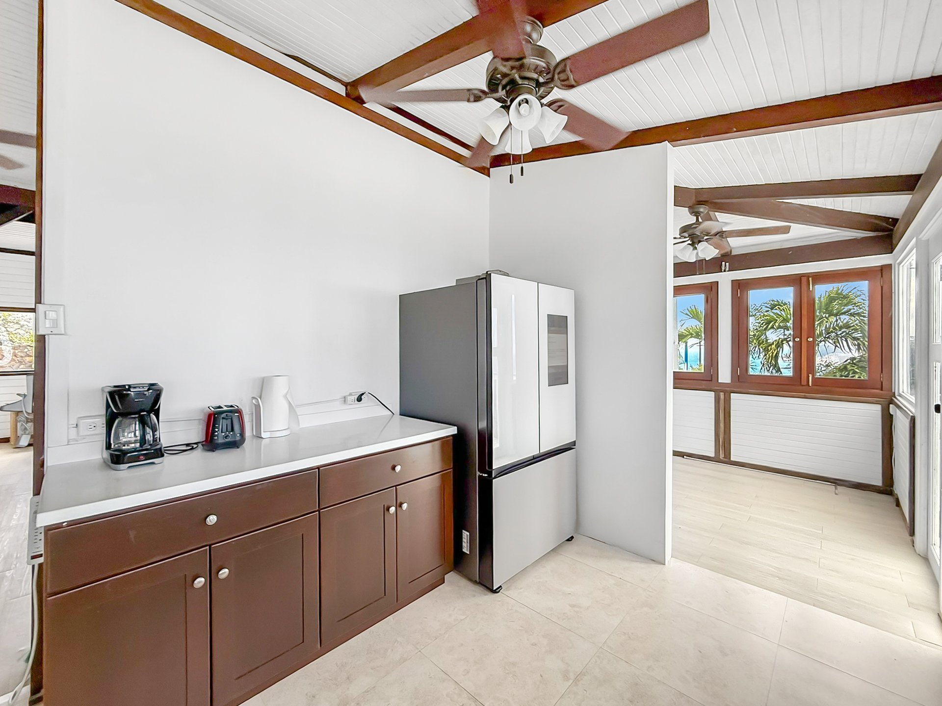 951 Casablanca-Luck Hill Standalone Home