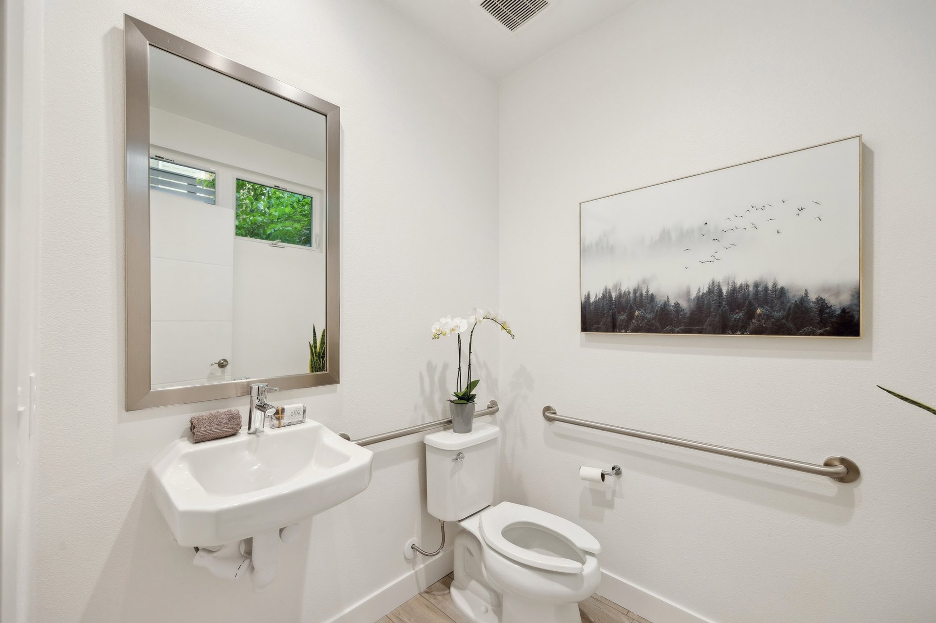 172 Uptown Cir