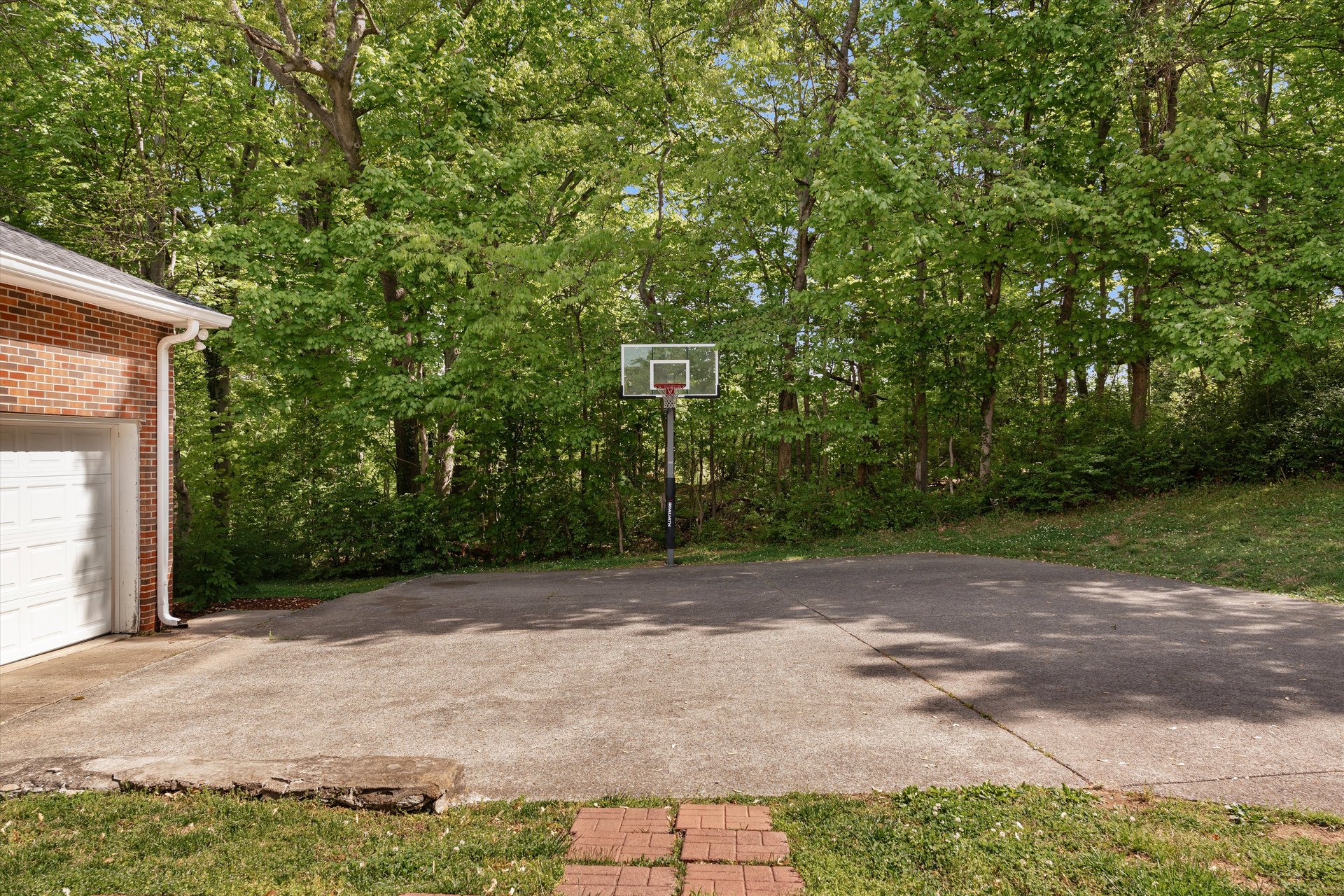 701 Edmondson Pike