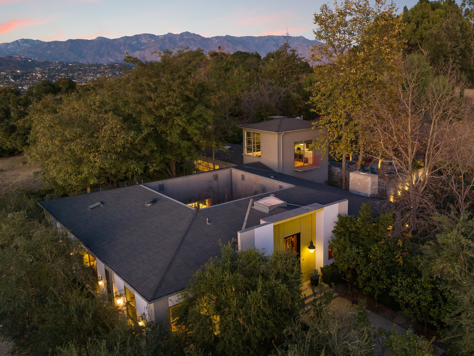 4027 Paige St, Montecito Heights