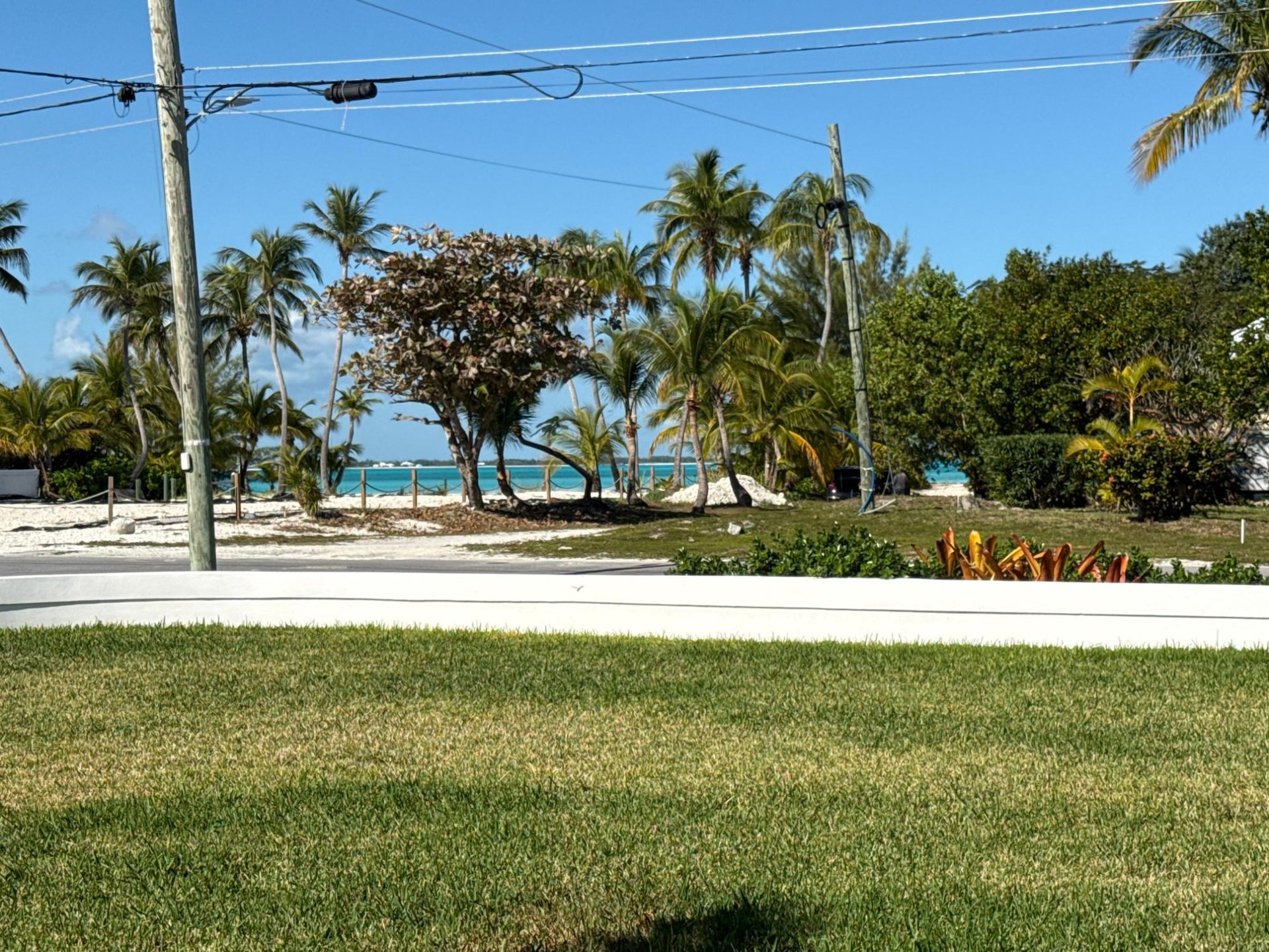 Sunnyside, Treasure Cay 