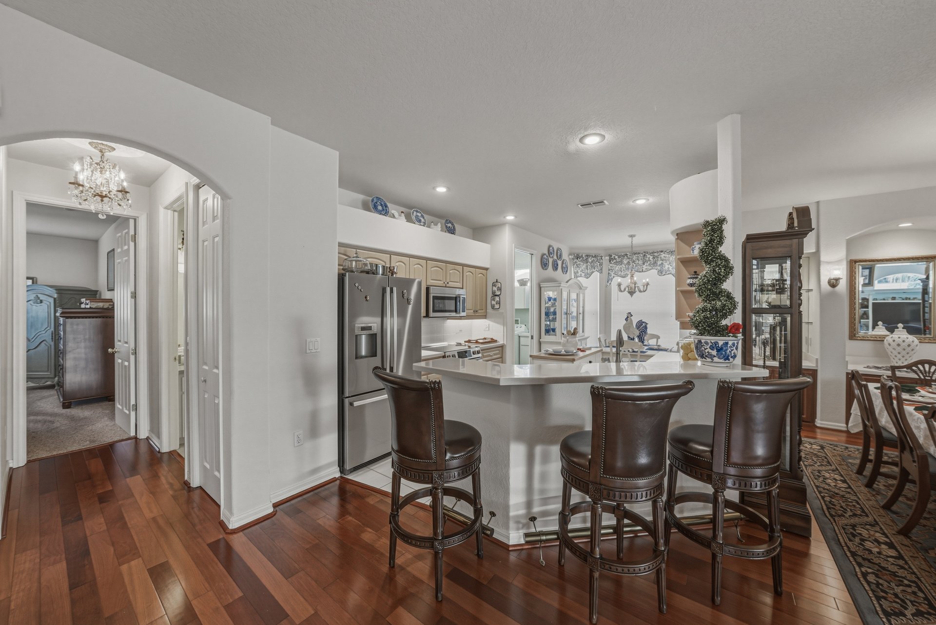 12410 WOODLANDS CIR