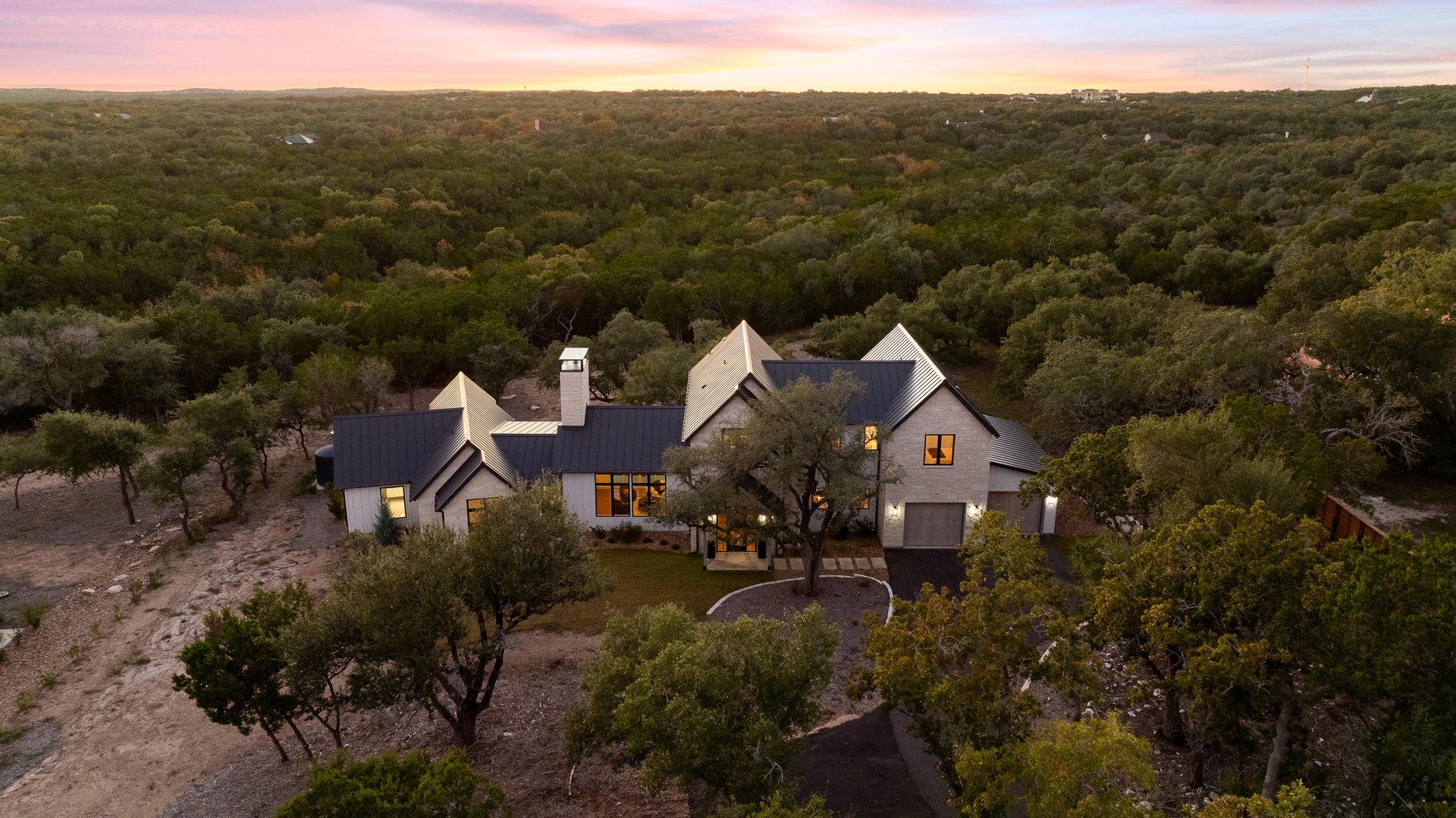 The Pearl of Fitzhugh Place
