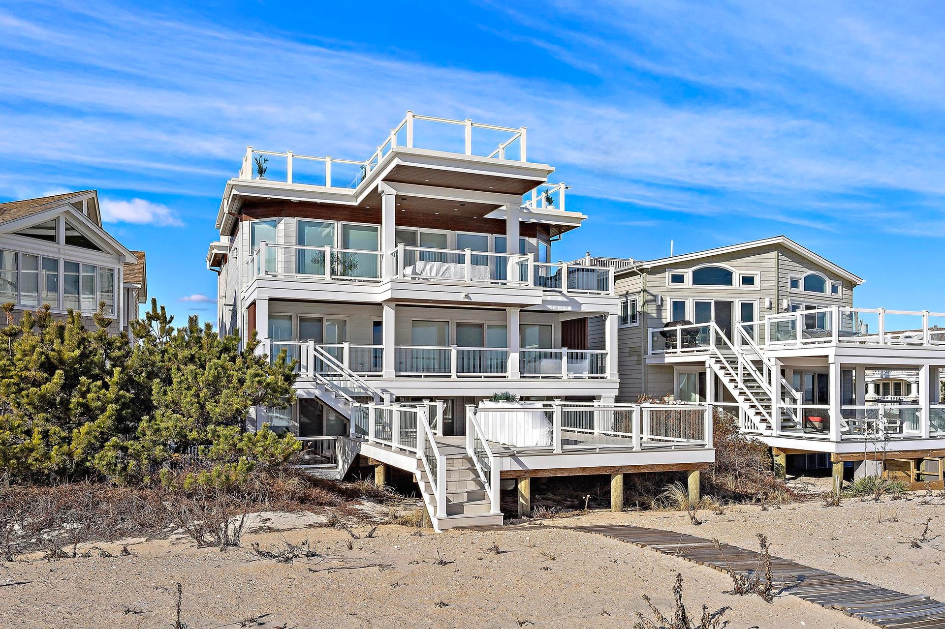 2215 Ocean Ave