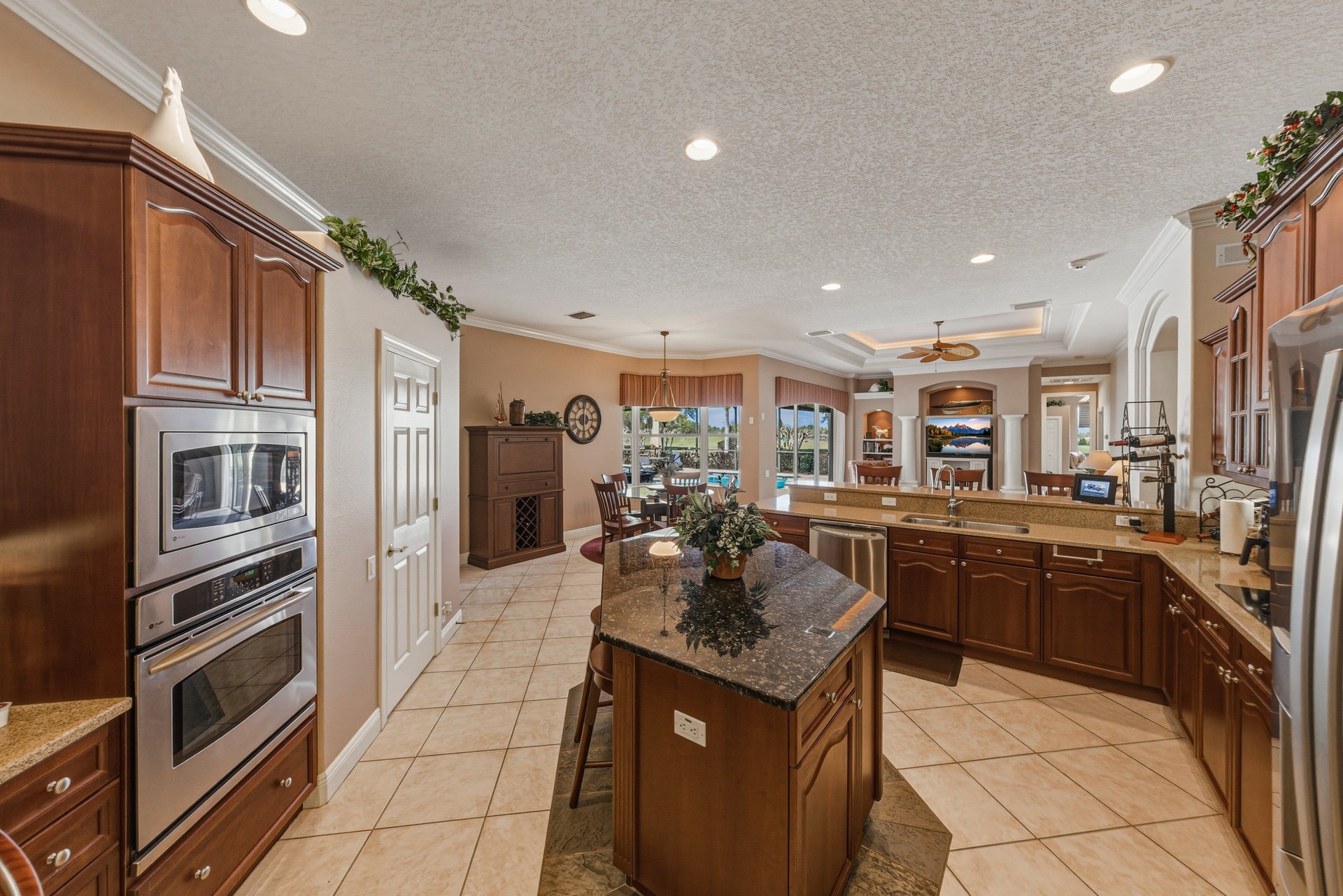 33909 Americana Avenue