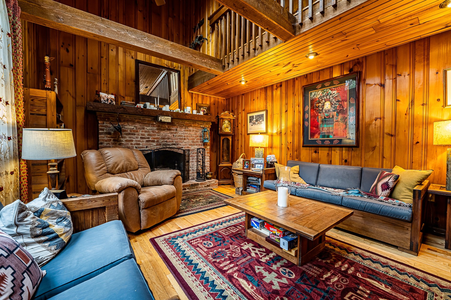 2716 Mountain Road
