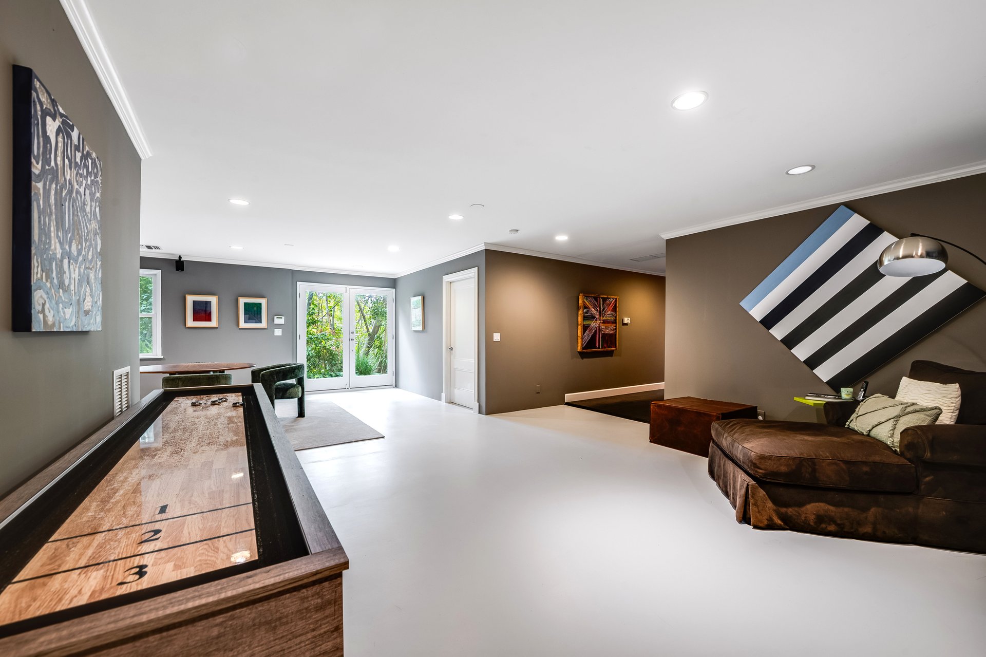 422 Parkwood Dr