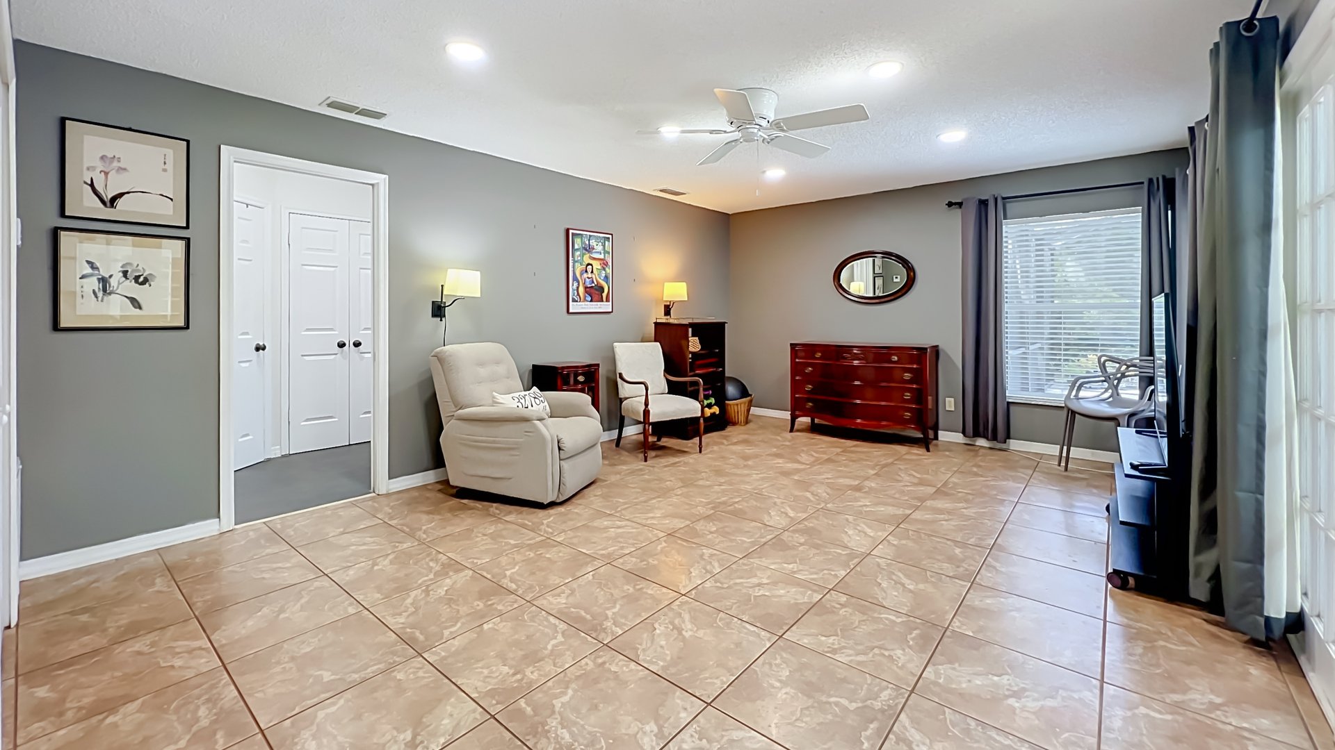 Winter Park Vias Traditonal 5-Bedroom Home near Racquet Club