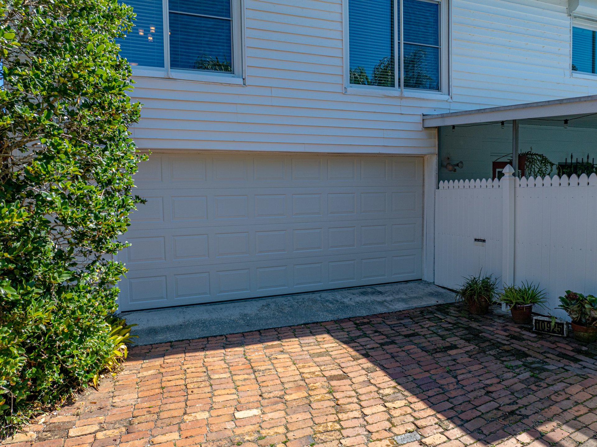 10925 FORT KING RD
