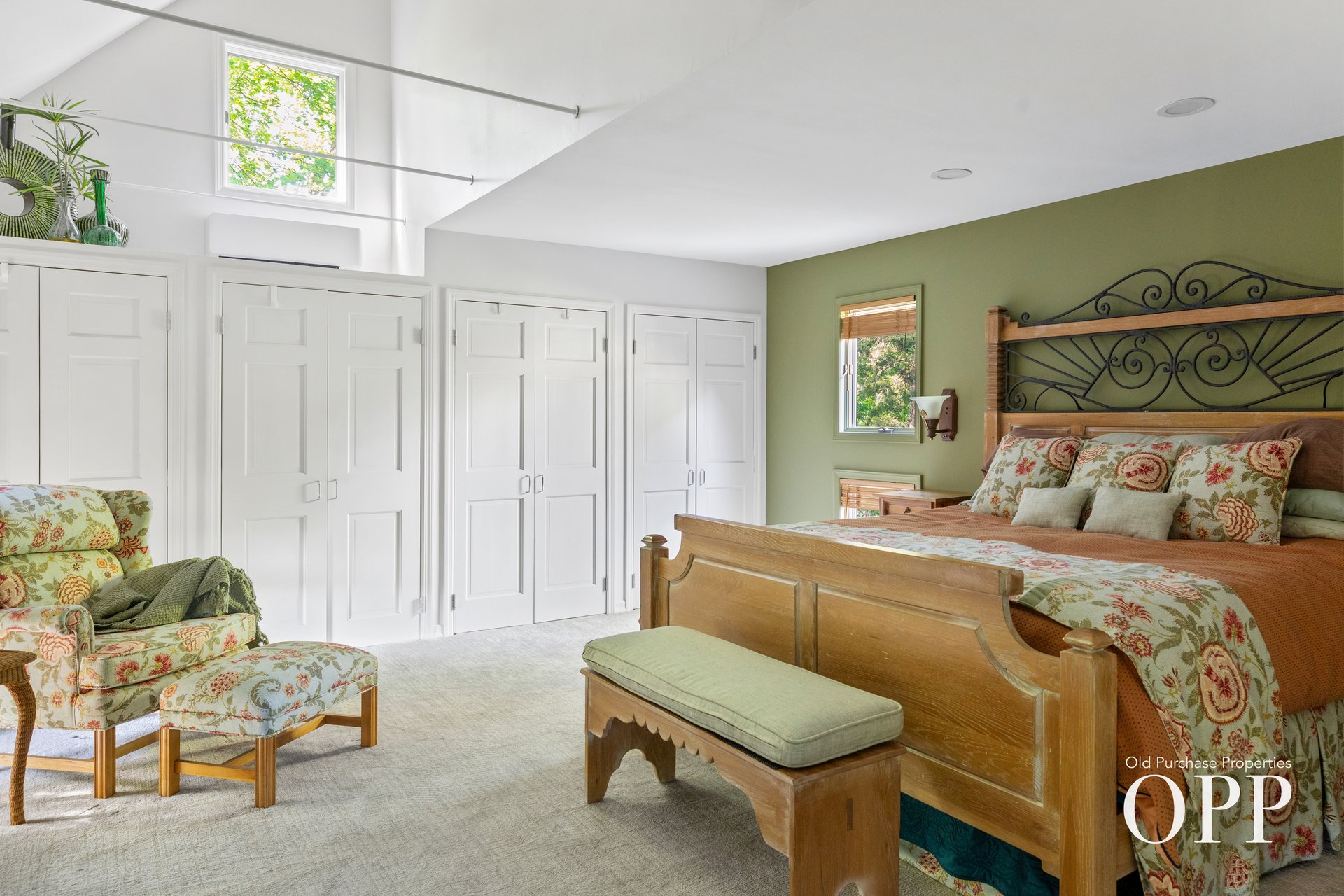 A Pastoral Haven on Nearly 3 Acres, Surrounded by Protected Land