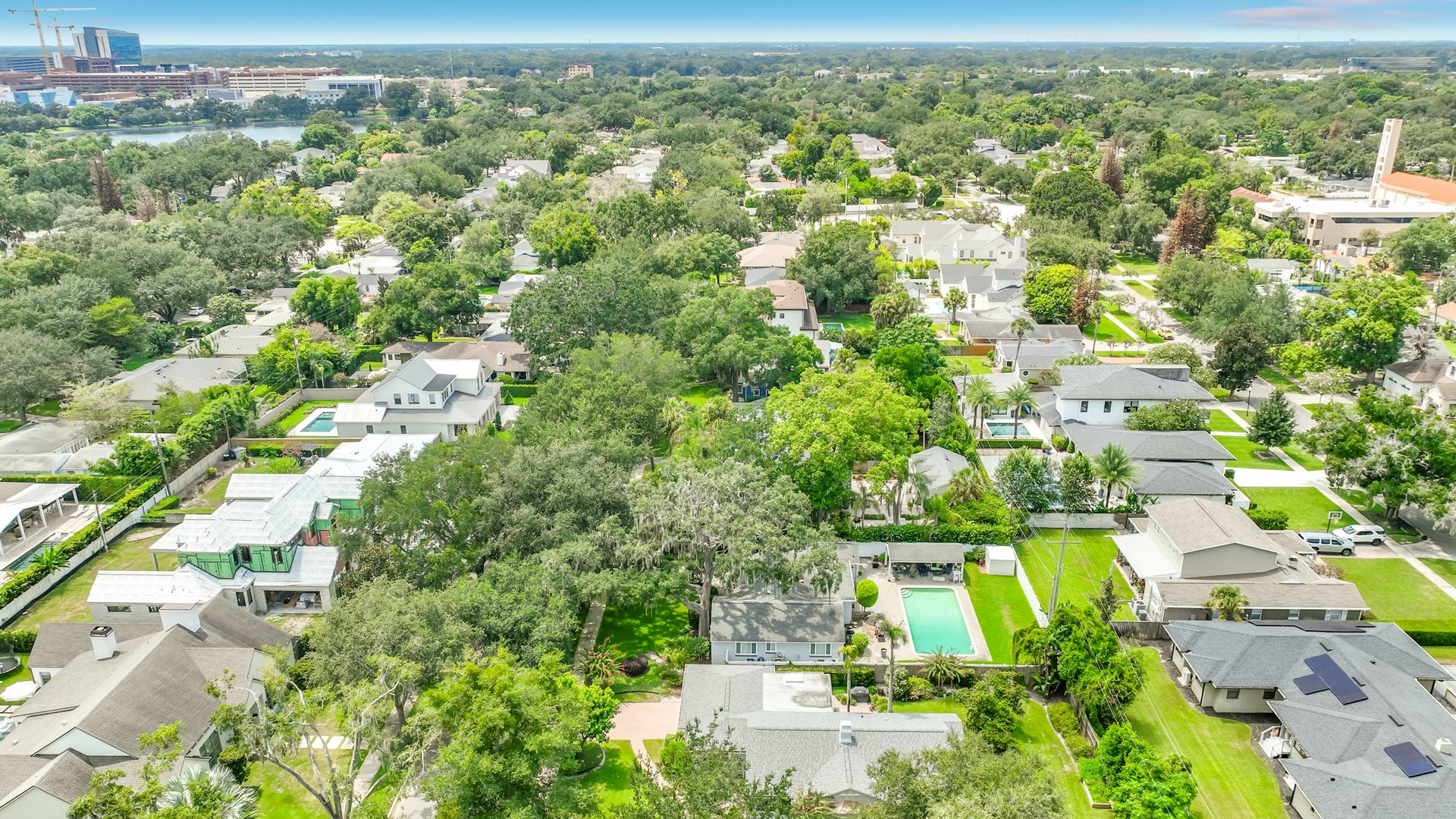 Three-Bedroom Two-Bathroom Bungalow in Orlando's Beverly Shores