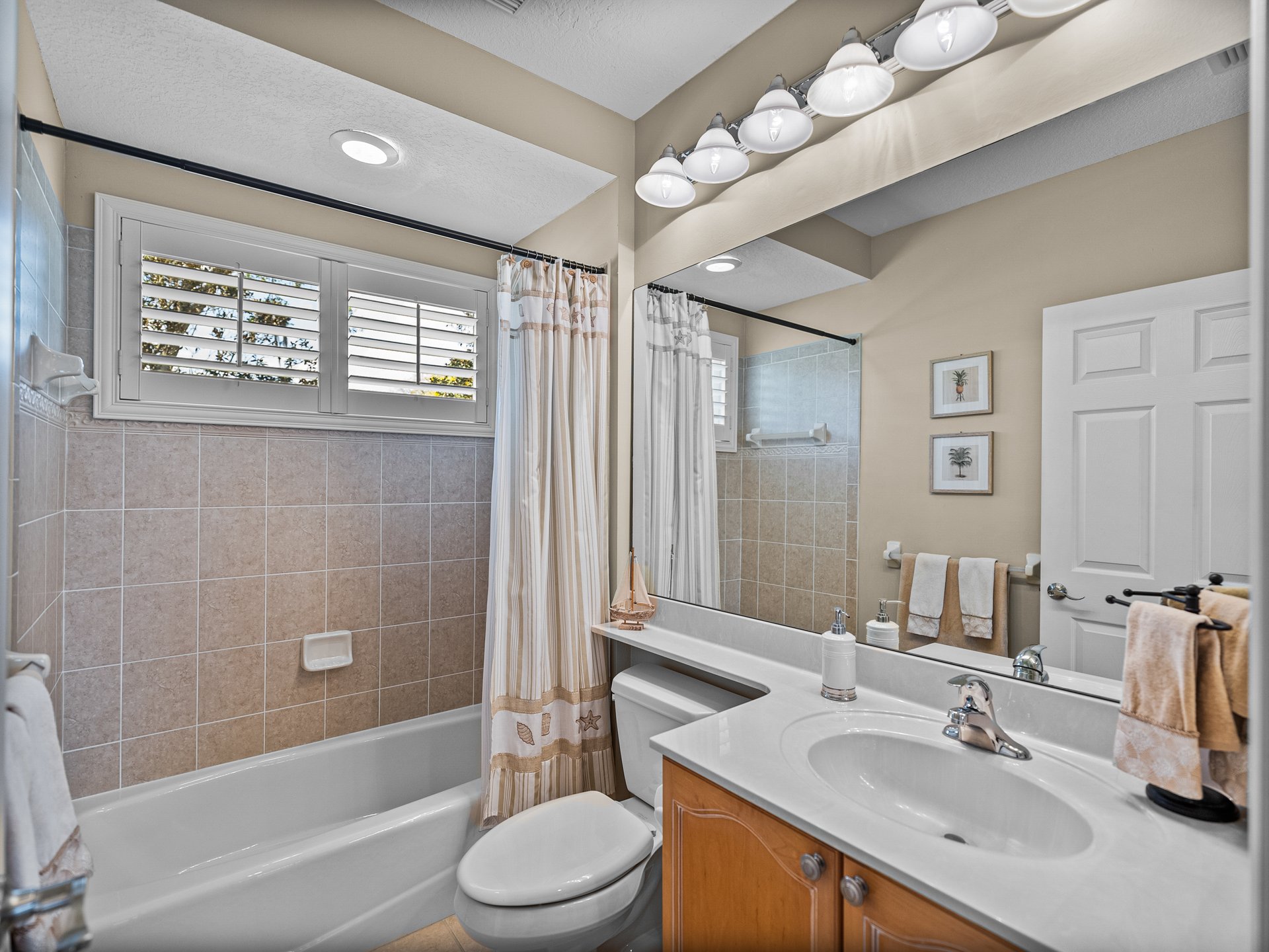 12733 GRAND TRAVERSE DR