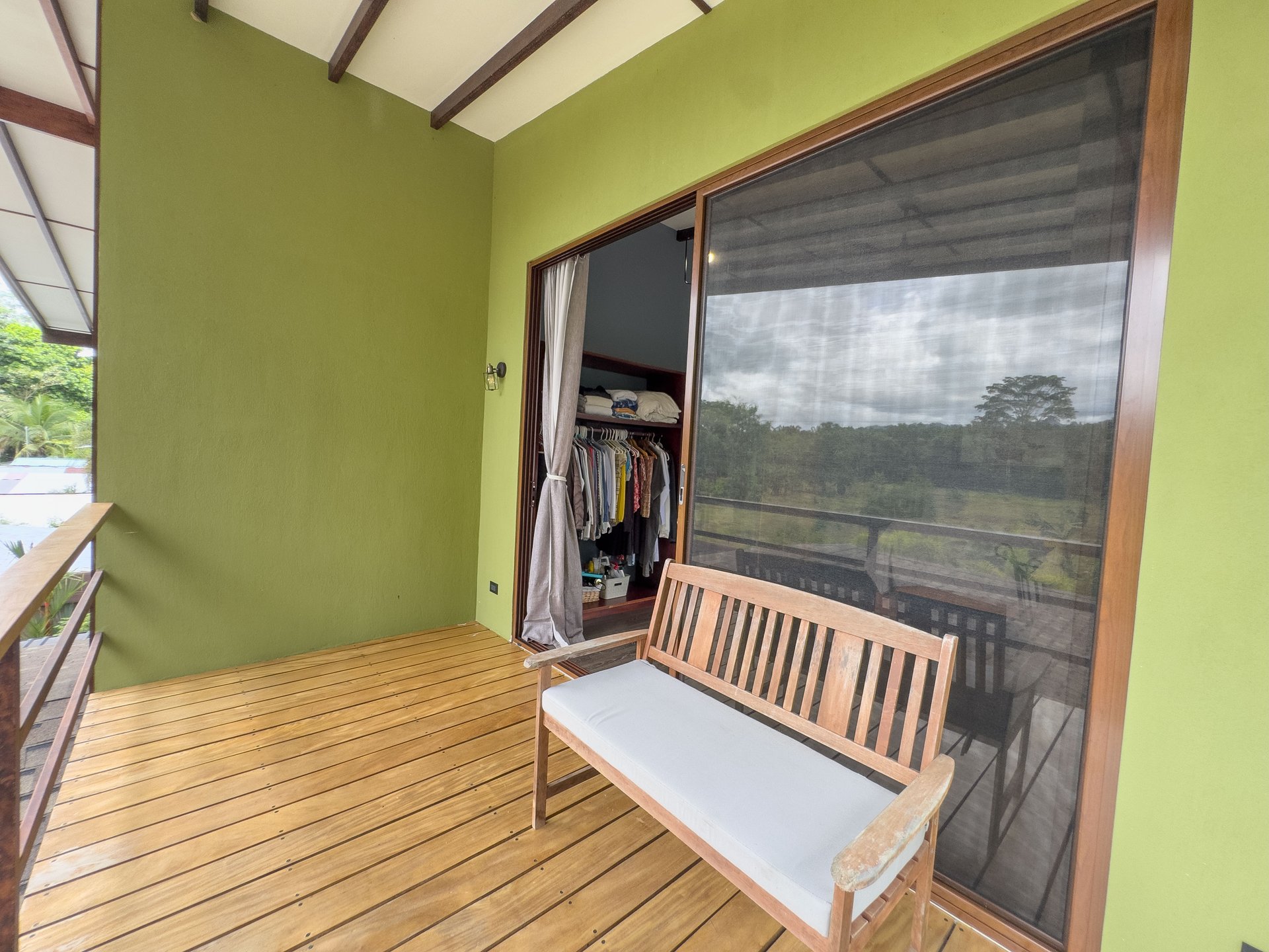 Naranjito corner lot house