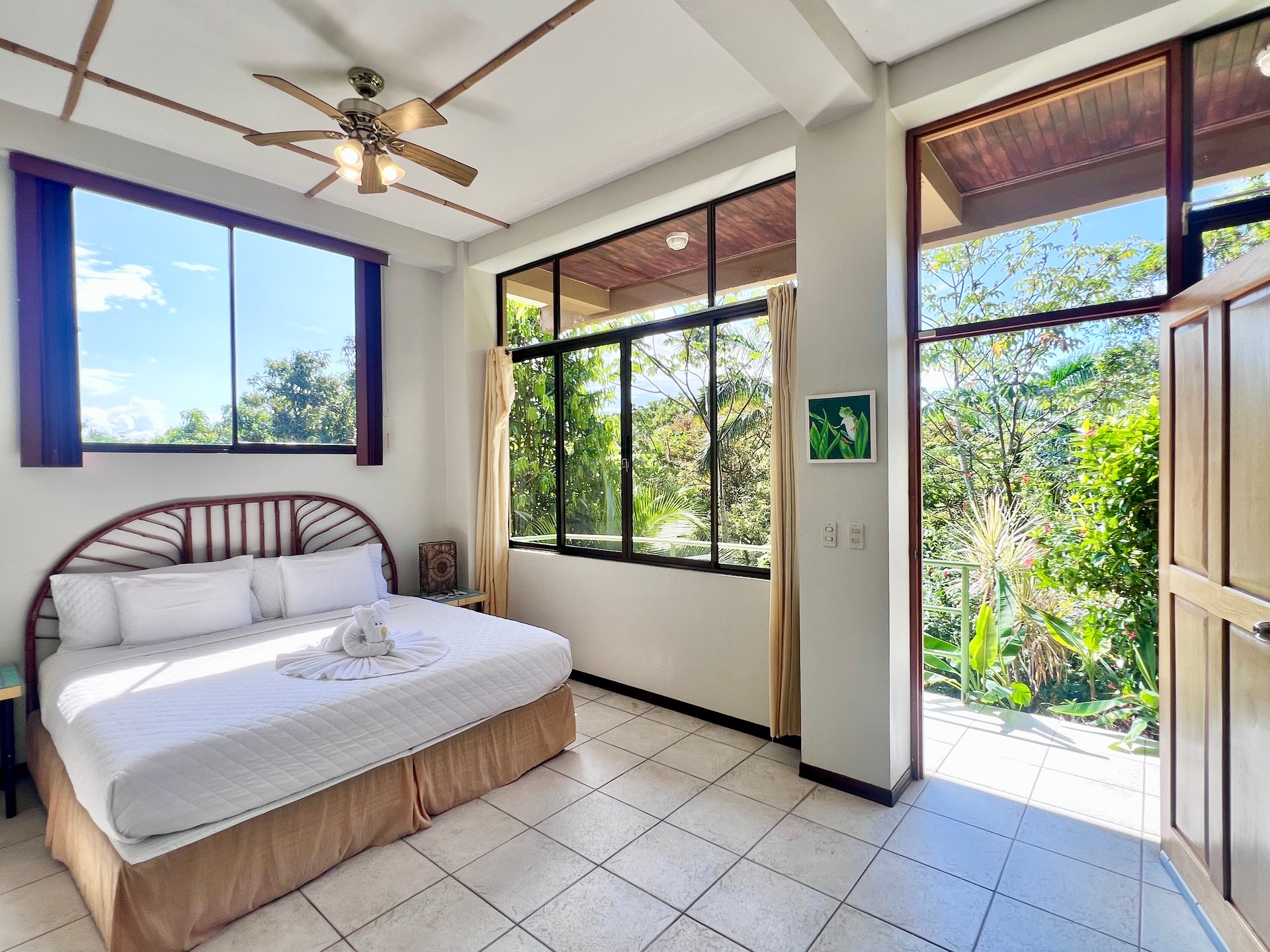 Exclusive Villa Grande: 5-Bedroom Retreat with Panoramic Jungle & Sea Views Manuel Antonio