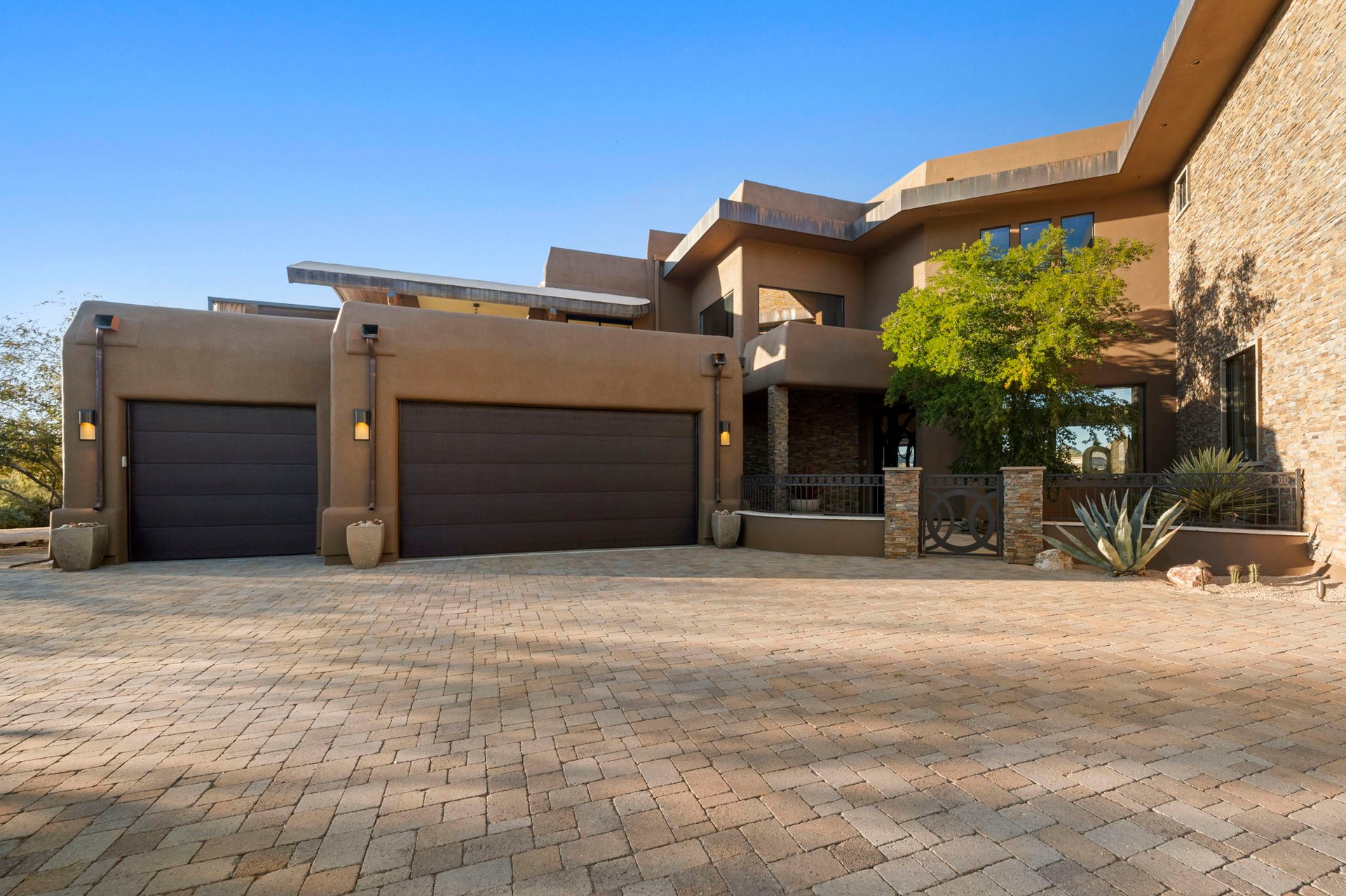 10570 E Pinnacle Peak Road