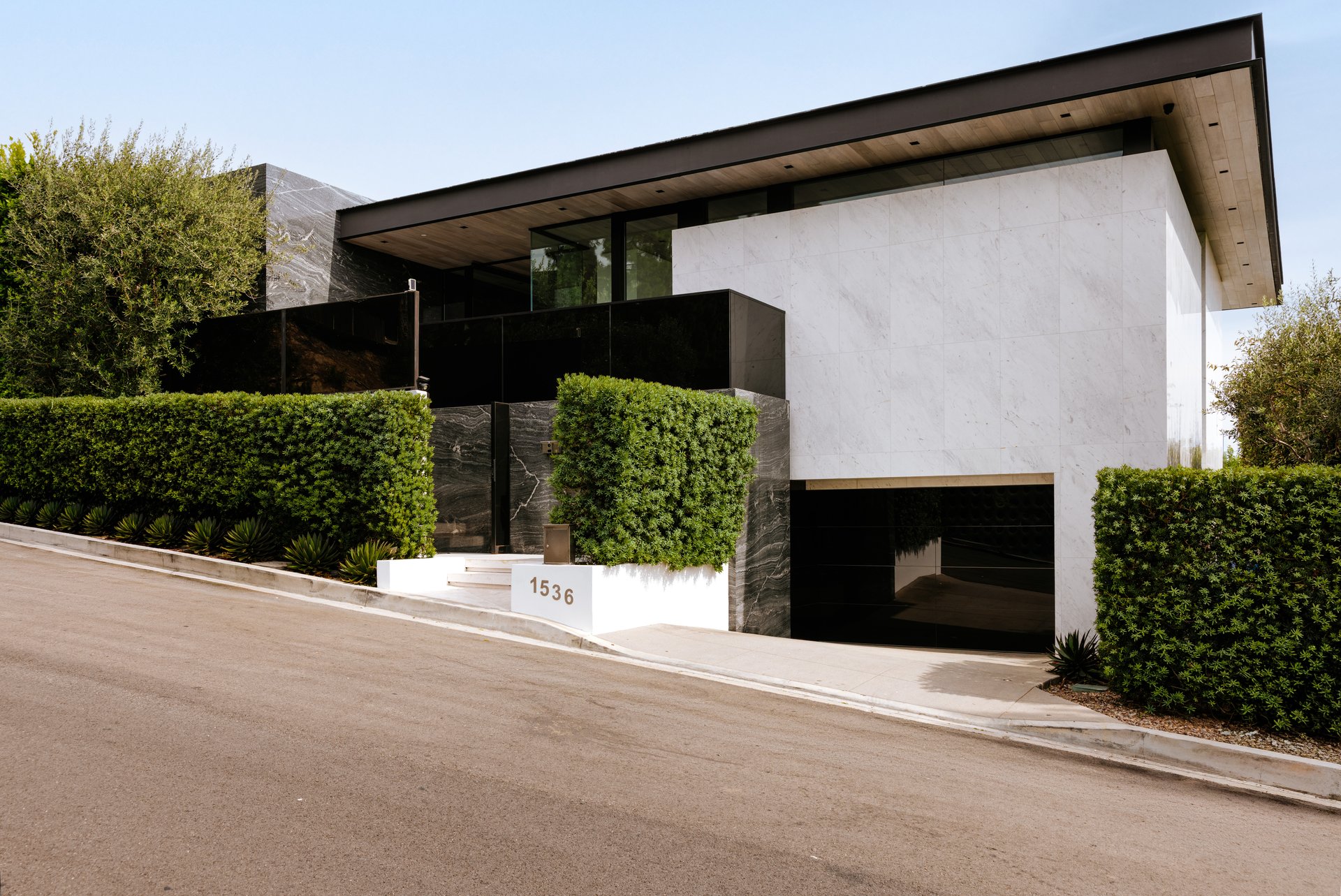 1536 Blue Jay Way