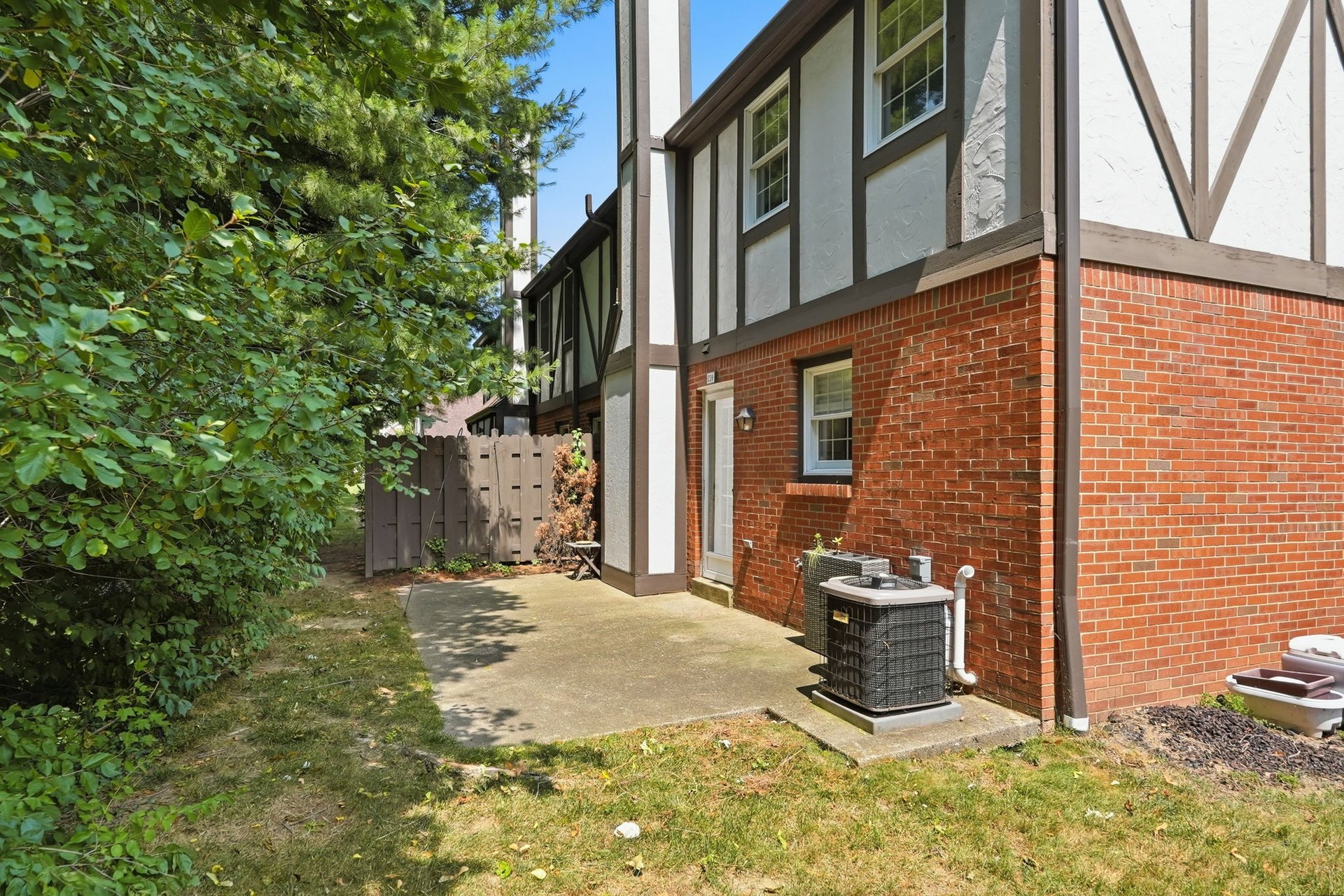 224 Thornberry Circle