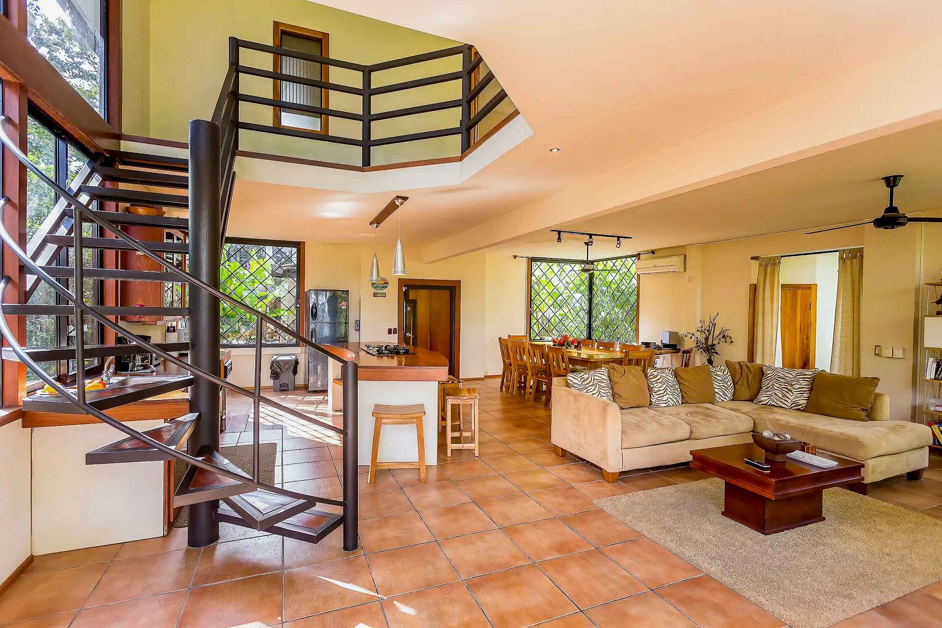 Casa de Luz, Manuel Antonio 3 bedroom/5 bath, Vacation rental income