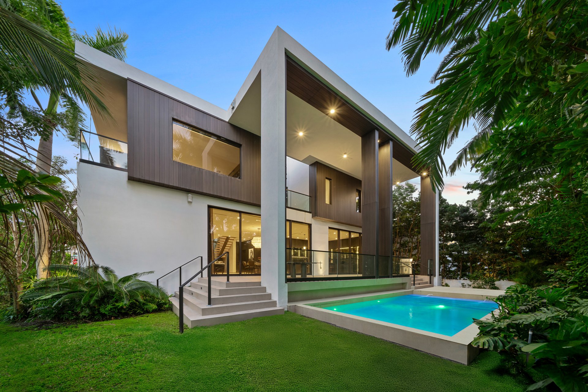 254 Palm Ave