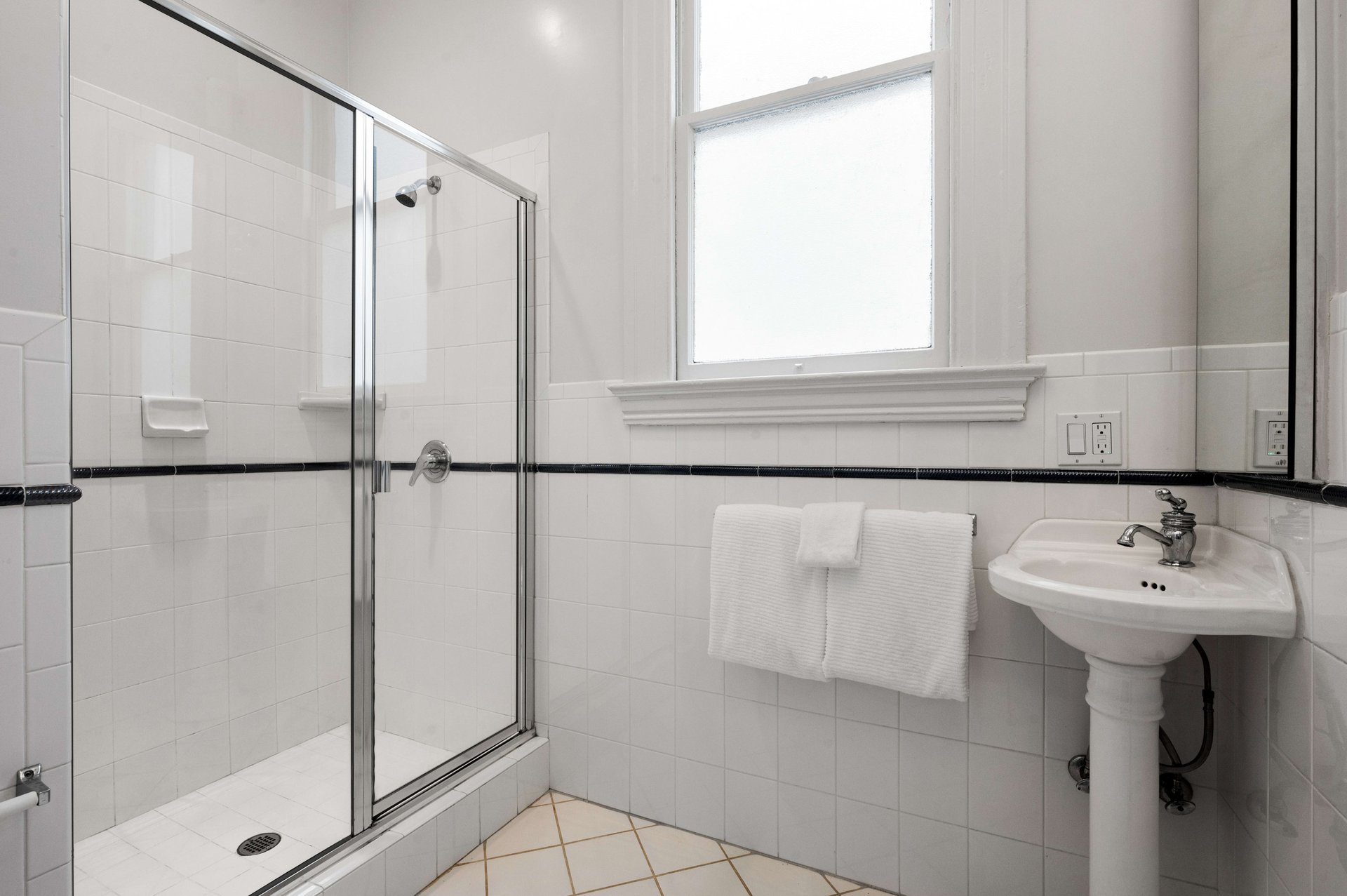 Luxe Living on 24th Street