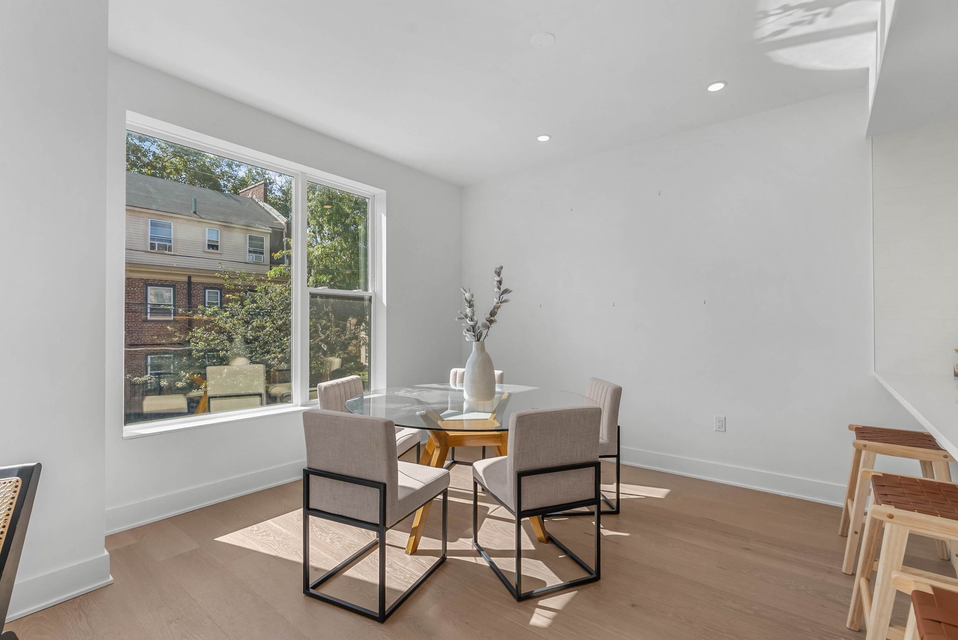 635 N 7th St #C2B, Philadelphia, PA 19123	