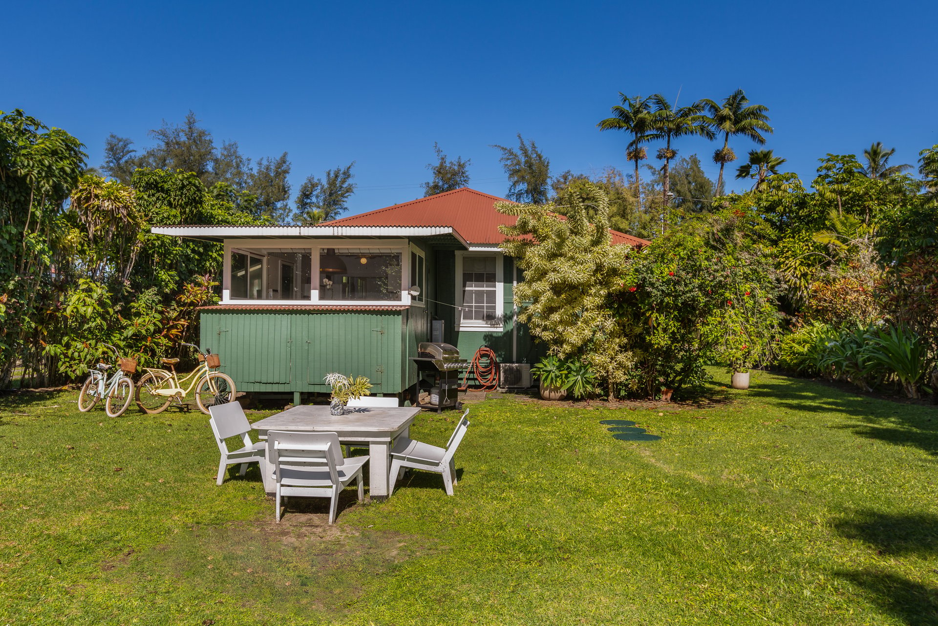 Vintage Surf Cottages