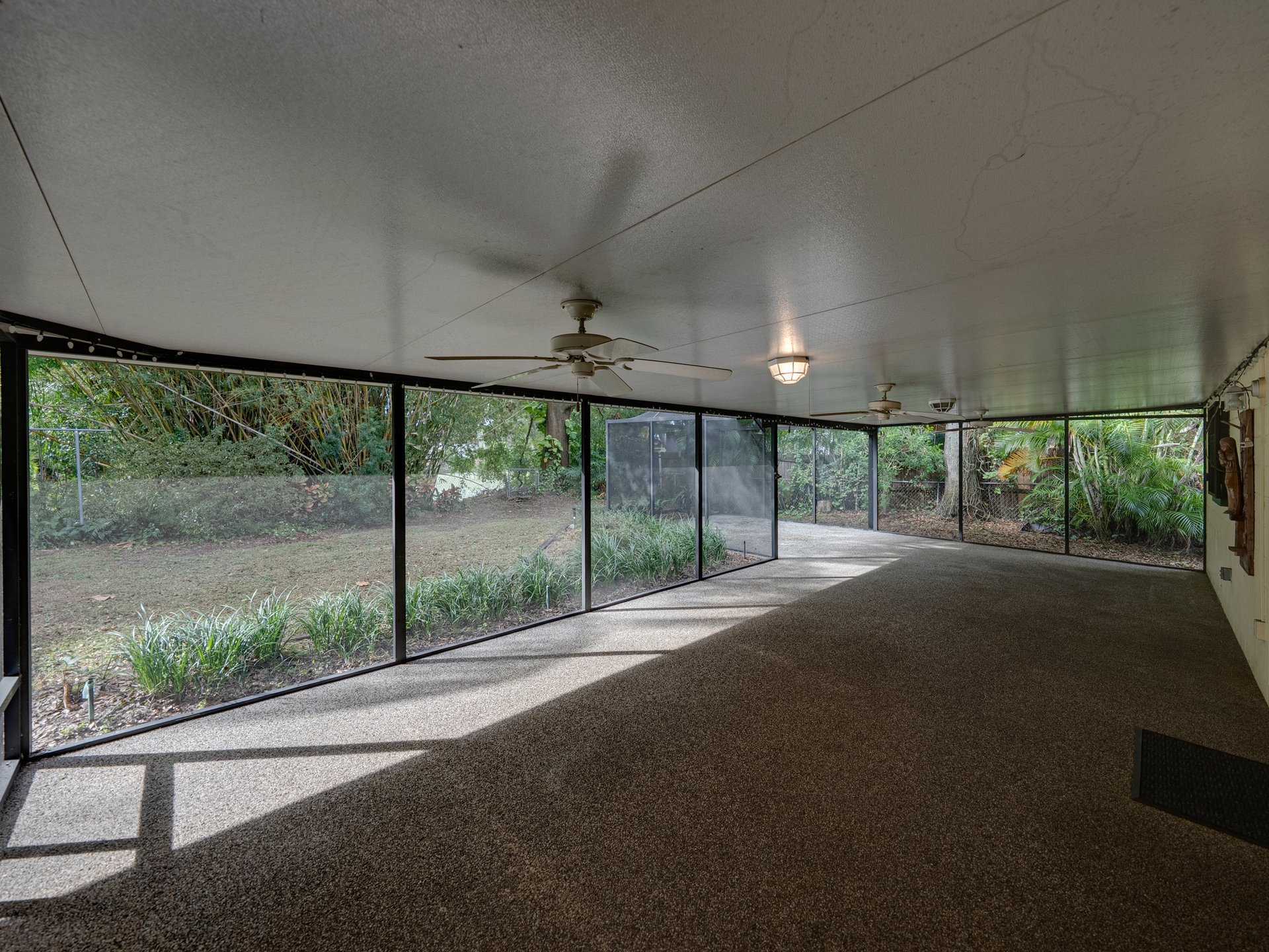 2702 AUBURN AVE W
