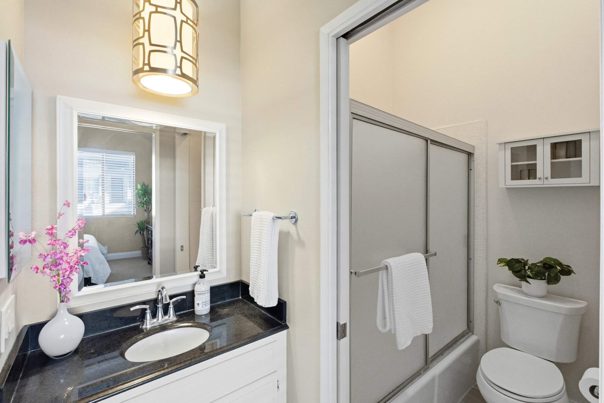 1013 16th St Unit: 101, Santa Monica 