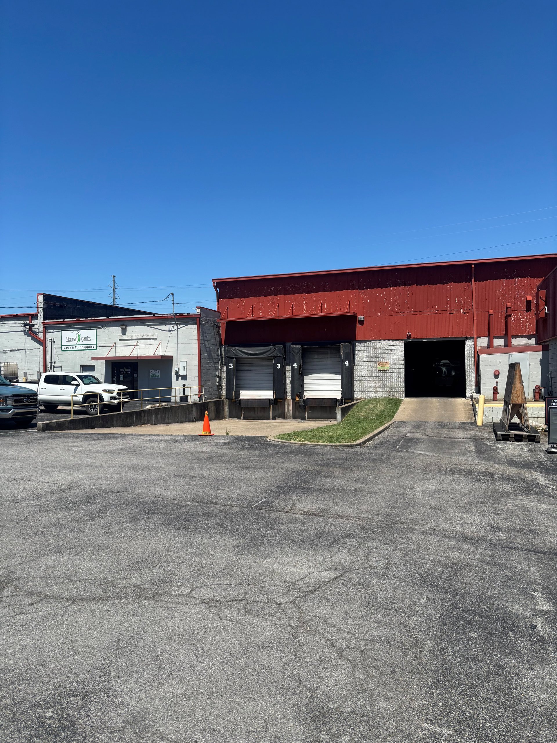 2475 Bransford Ave