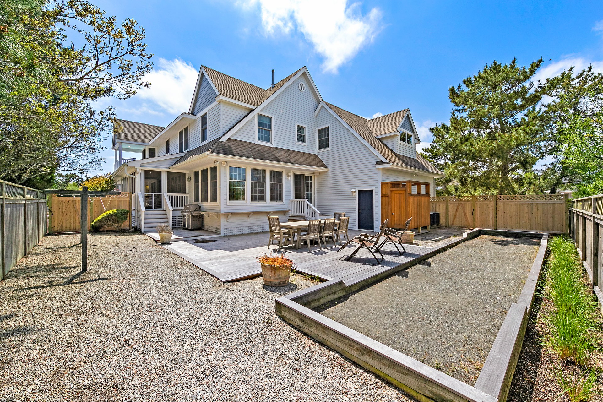 101 Rose Court, Long Beach Township